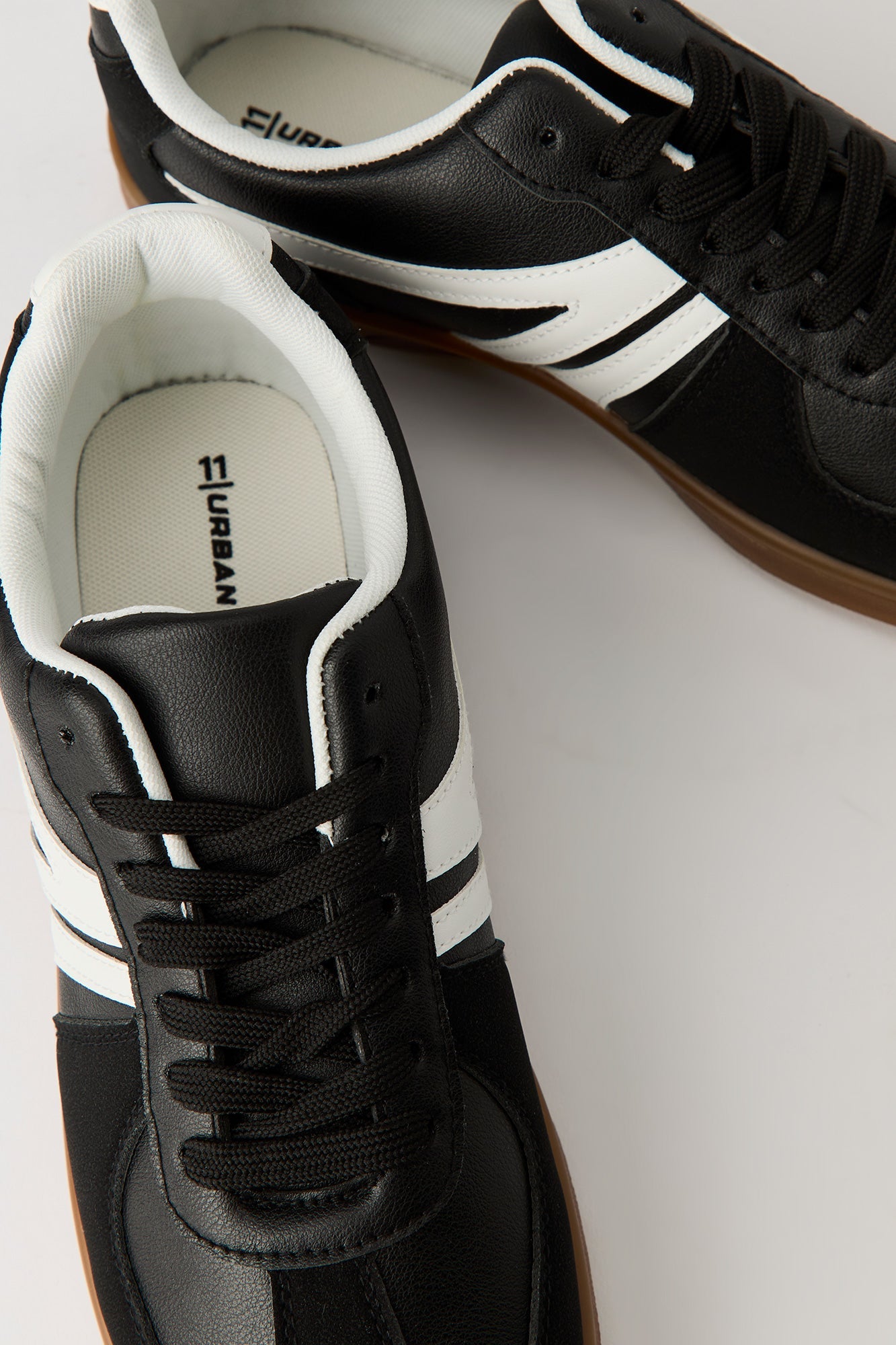 Retro Sneaker