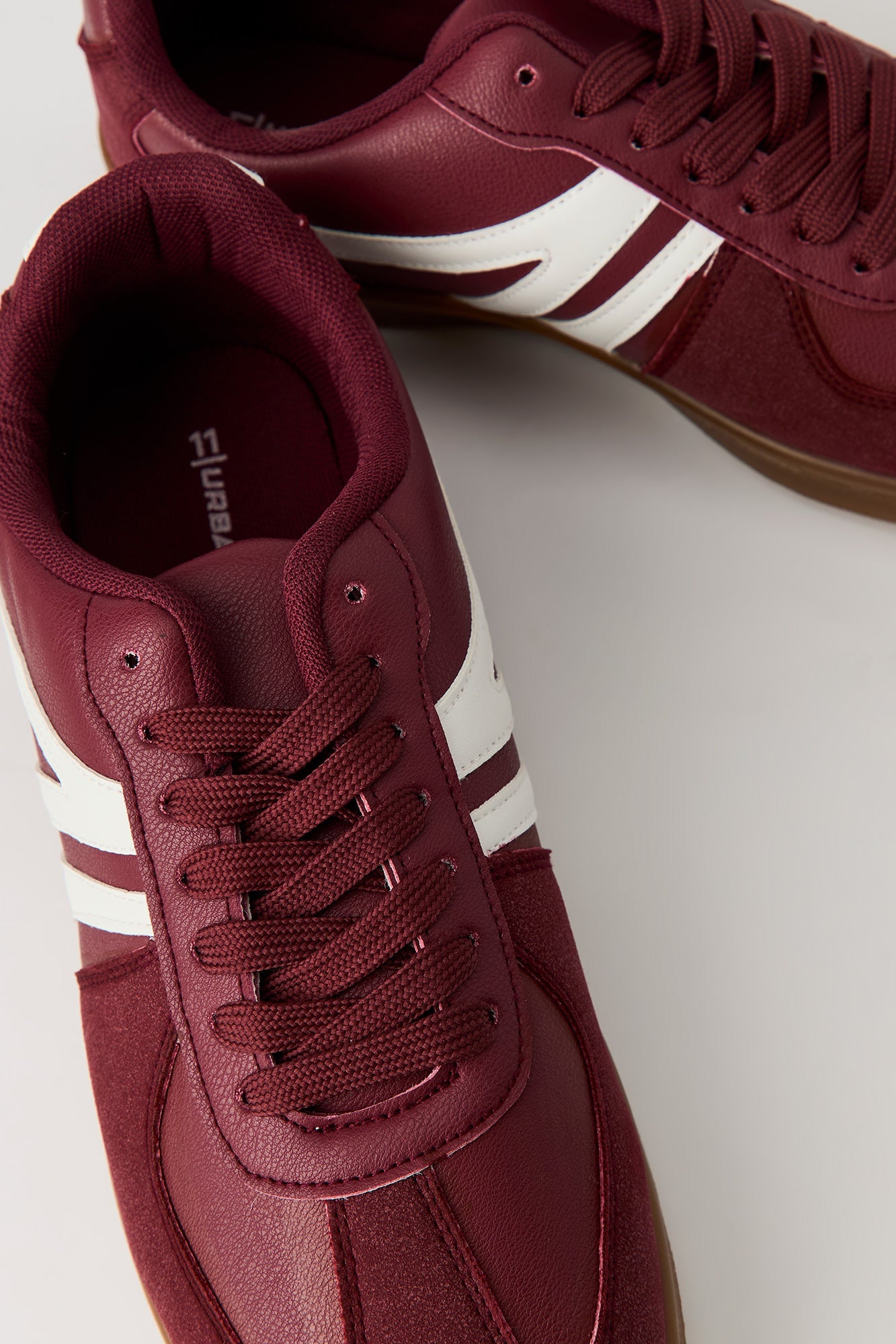 Retro Sneaker