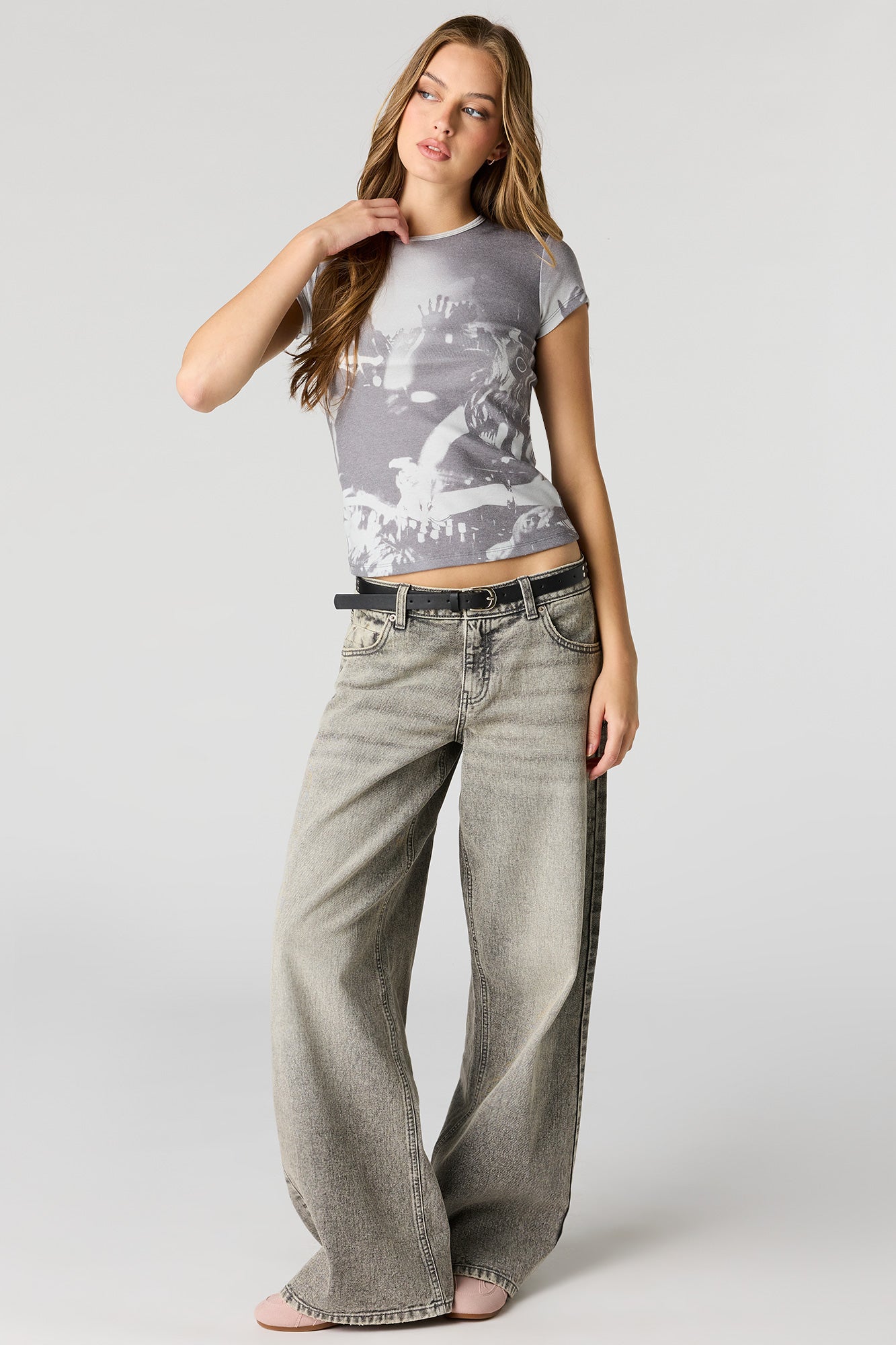 Graphic Ribbed Fitted T-Shirt