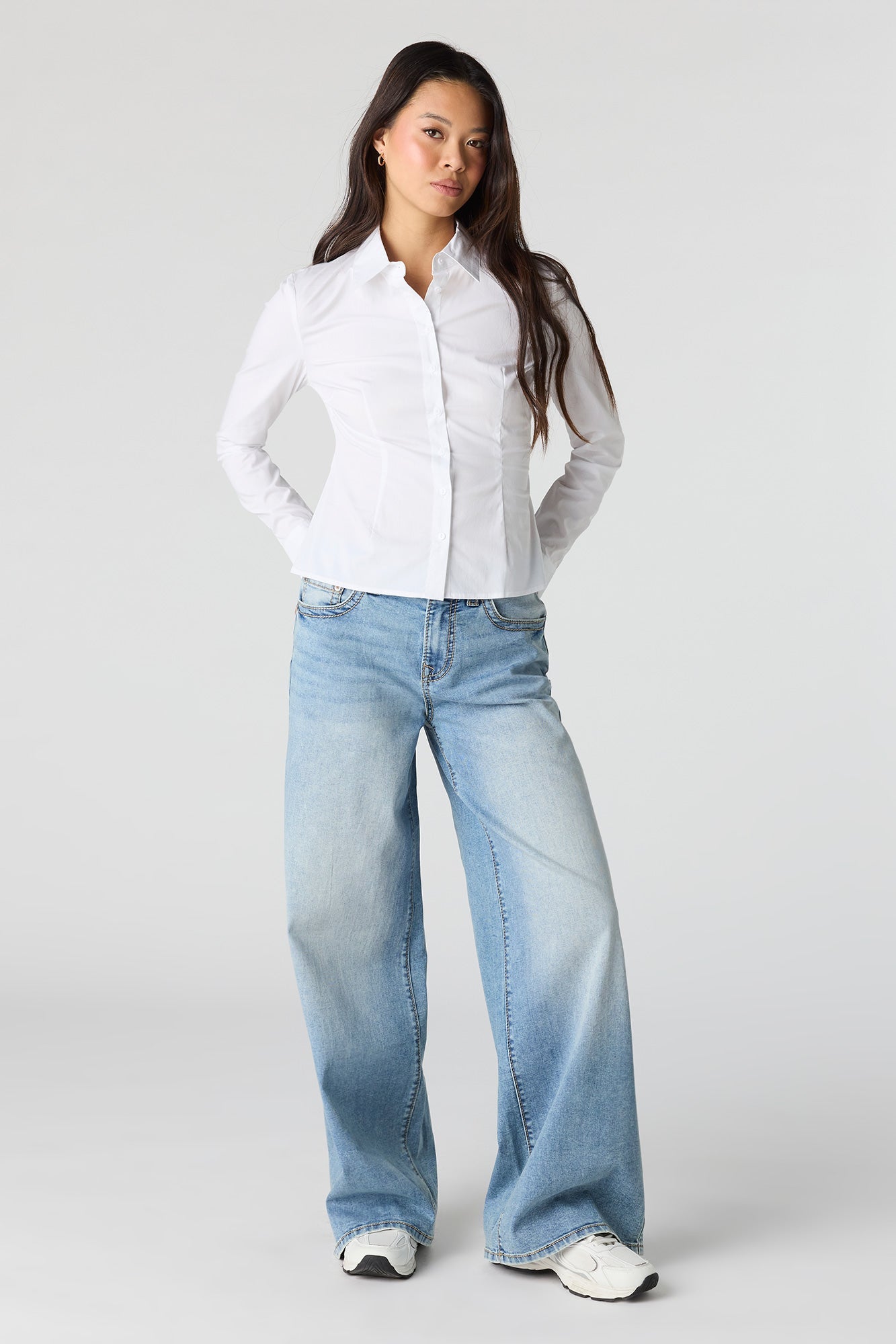 Collared Long Sleeve Slim Button-Up Top