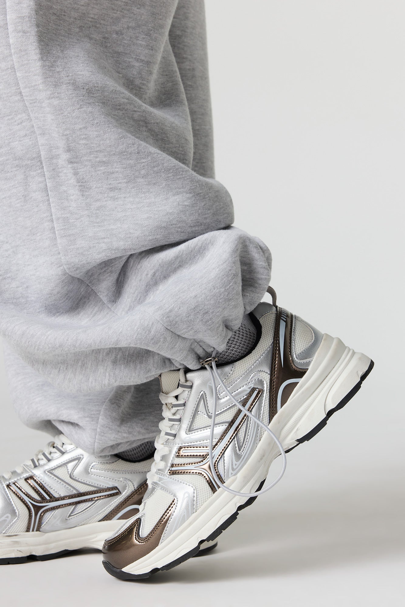 Luxe Fleece Barrel Jogger
