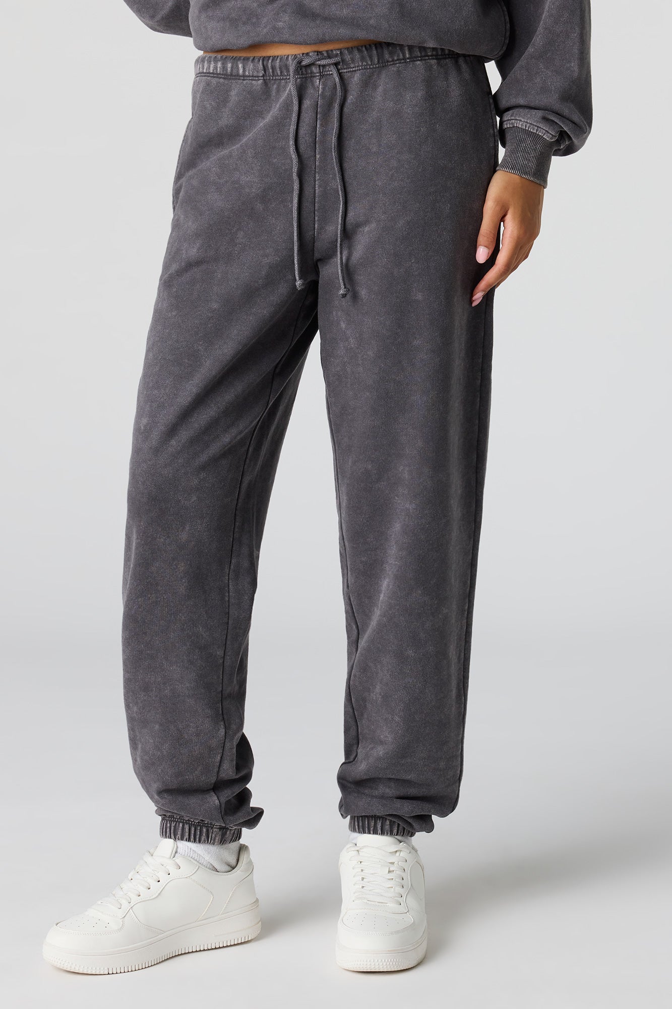 Luxe Fleece Washed Low-Rise Jogger