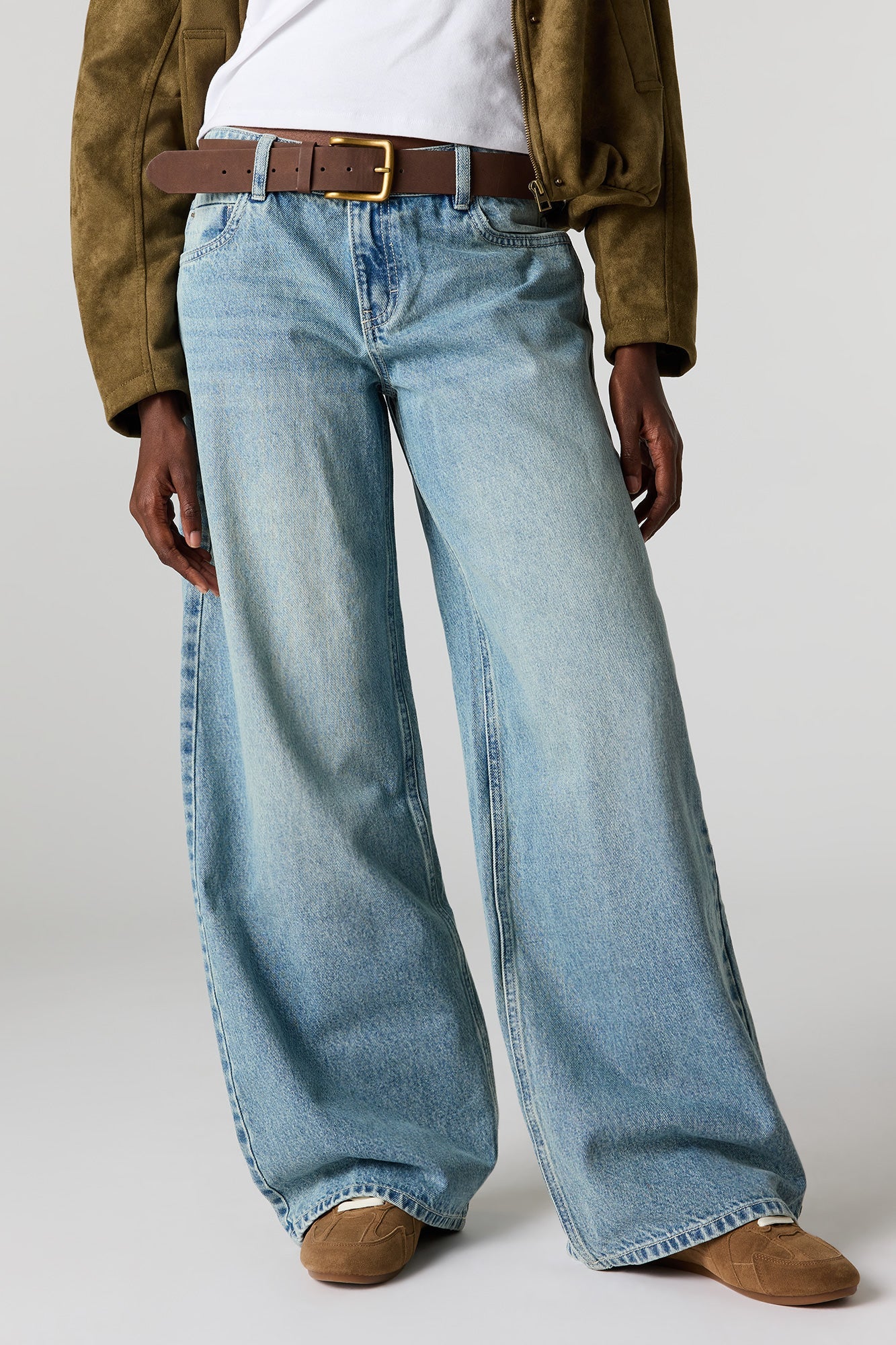 London Low-Rise Super Baggy Belted Jean