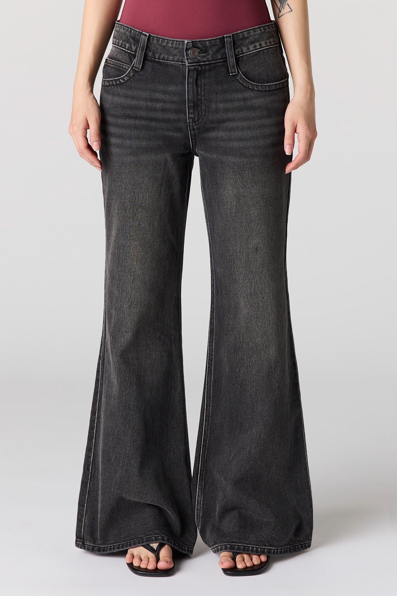 Low Rise Super Flare Jean