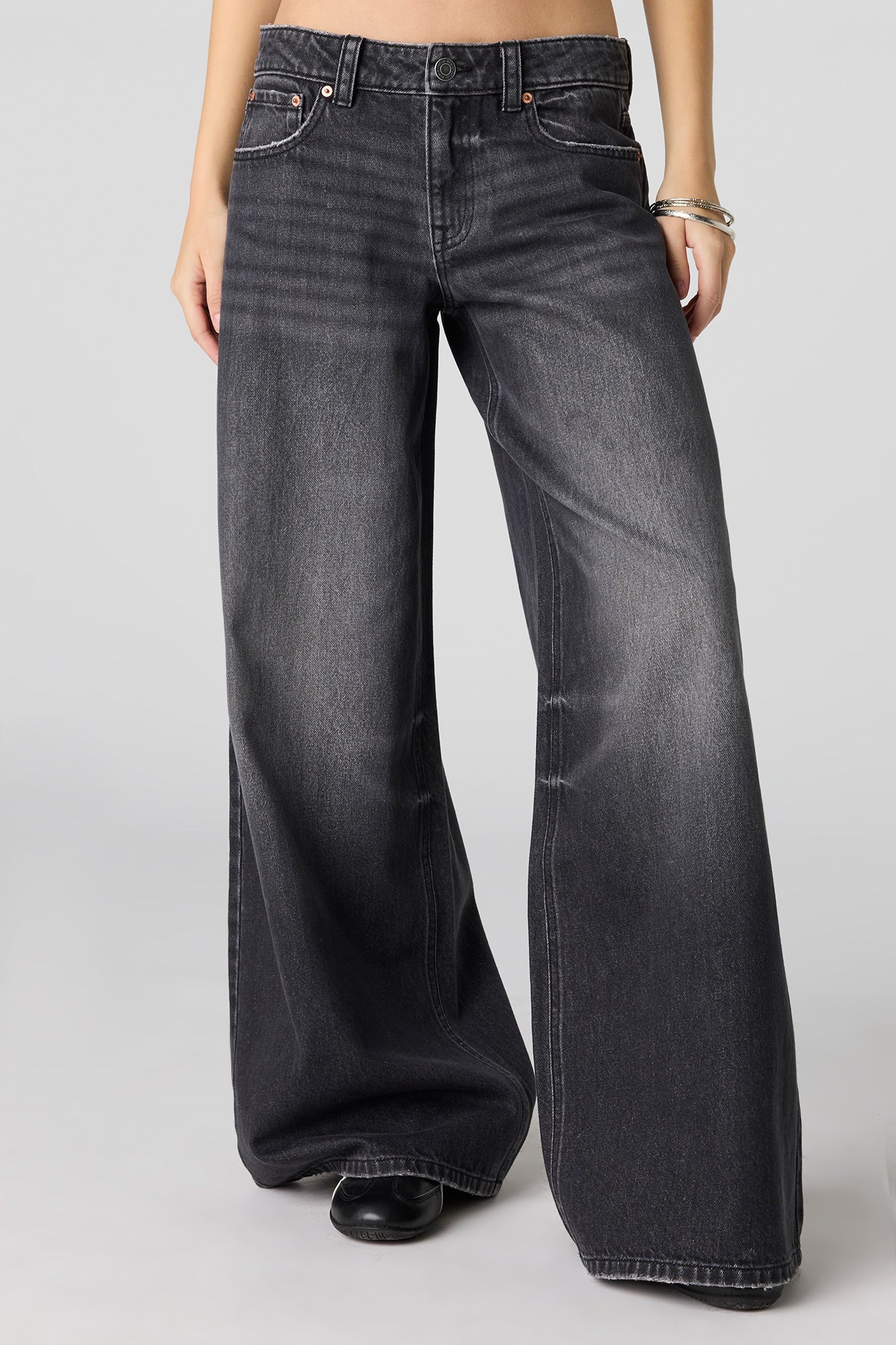 Mid Rise Superwide Leg Jean