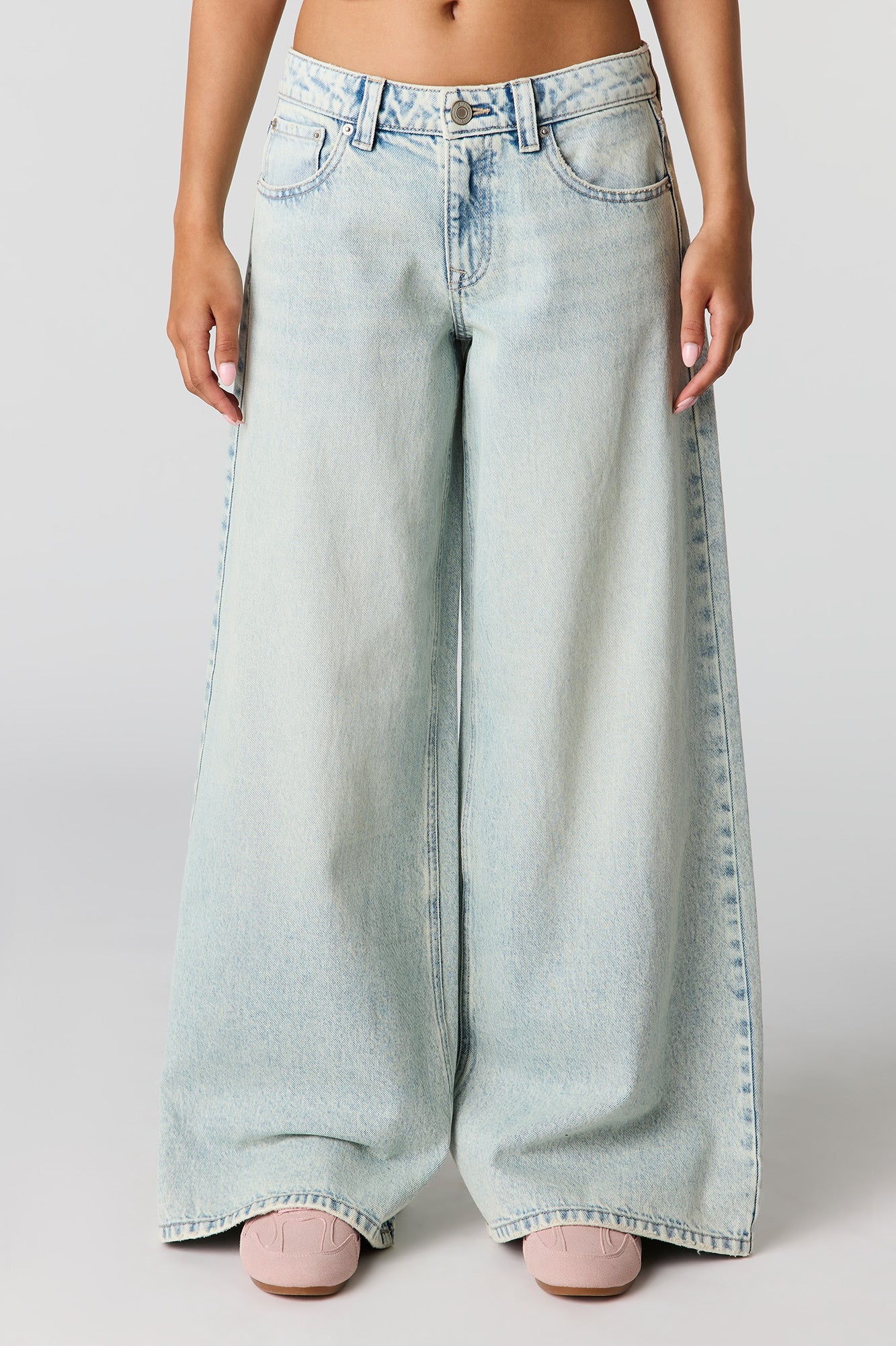 Mid Rise Superwide Leg Jean