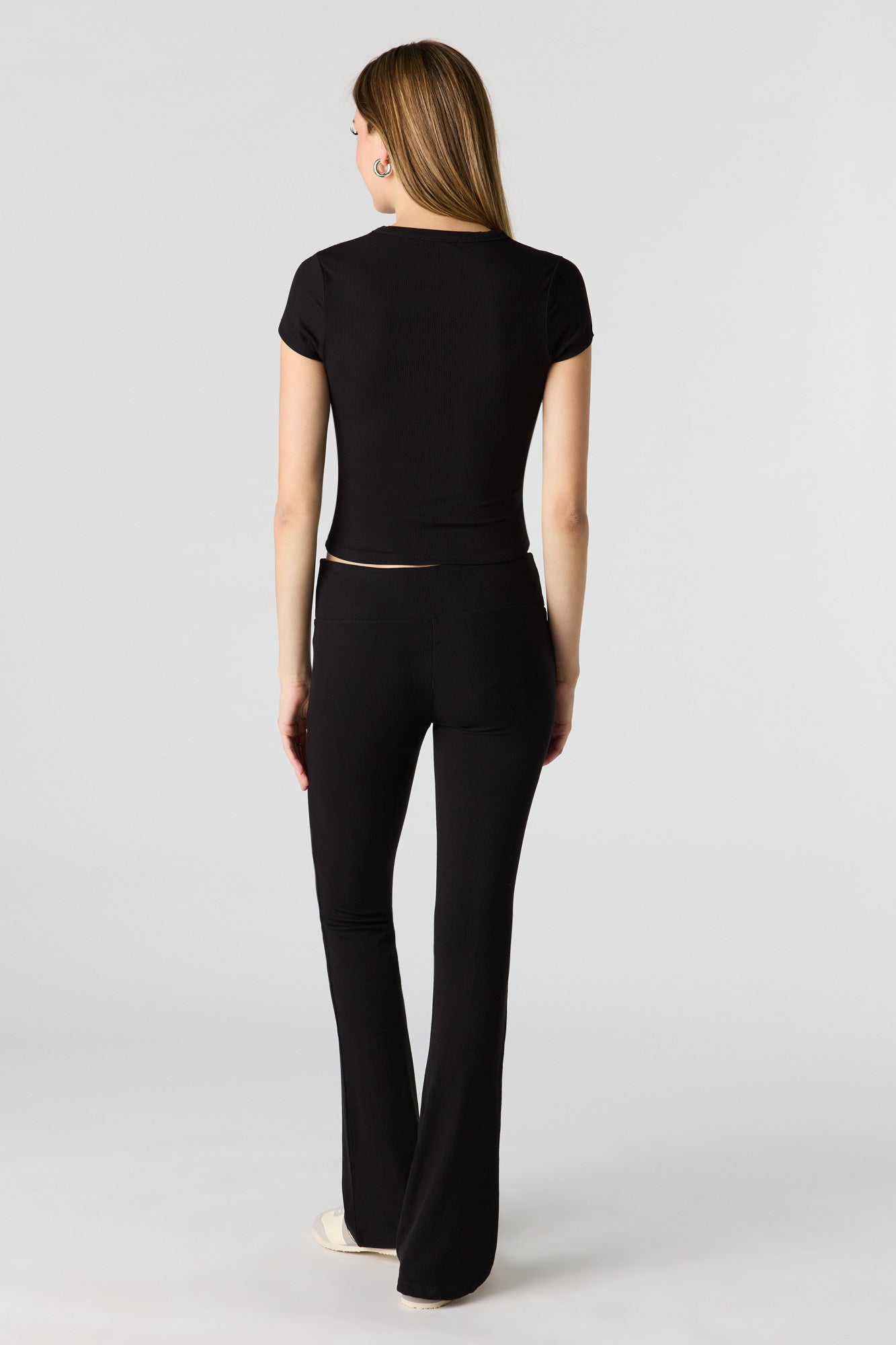 Soft Ribbed Flare Pant