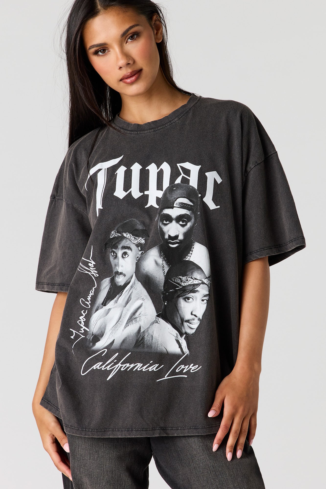 Tupac Graphic Washed Boyfriend T-Shirt