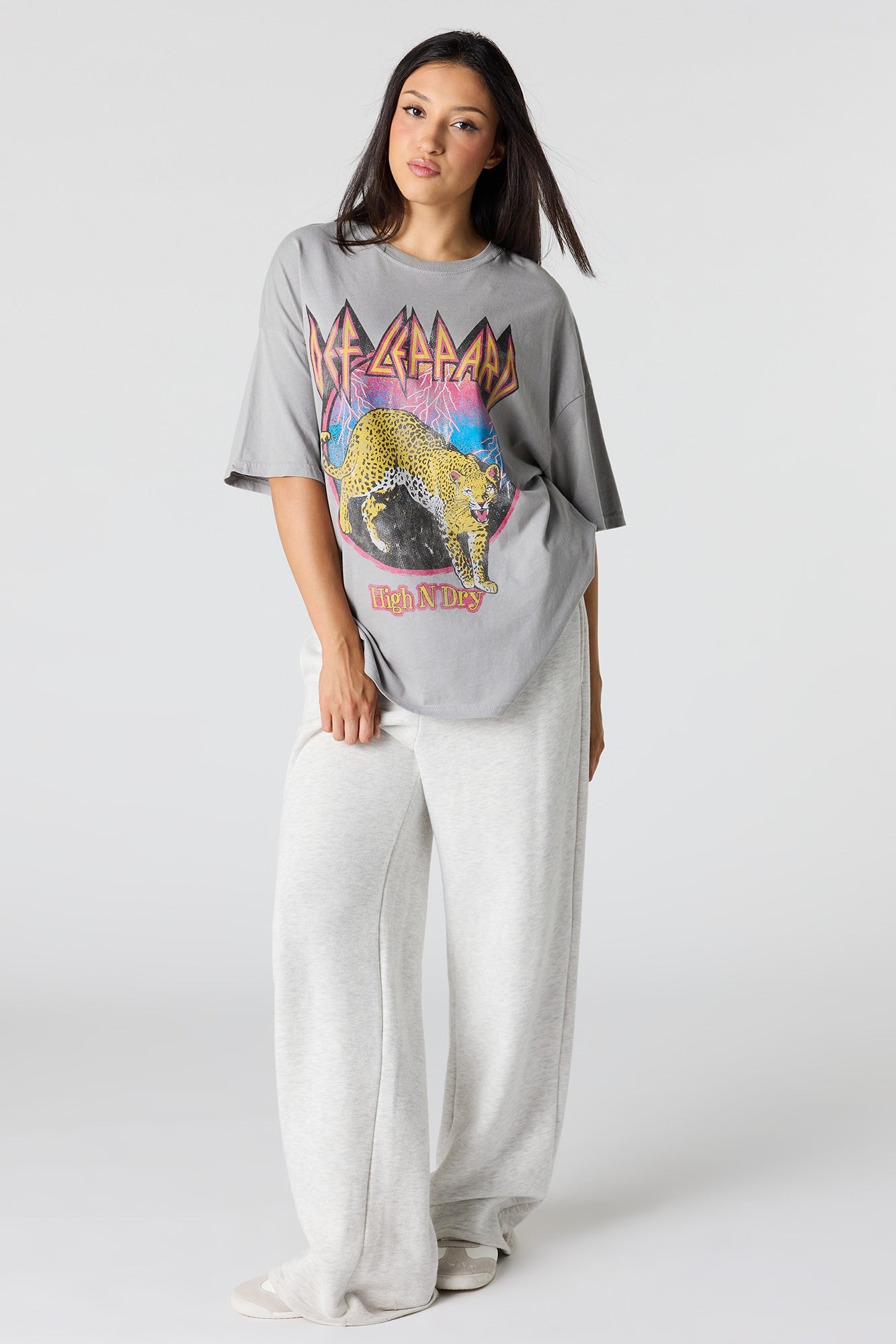 Def Leppard Graphic Washed Oversized T-Shirt
