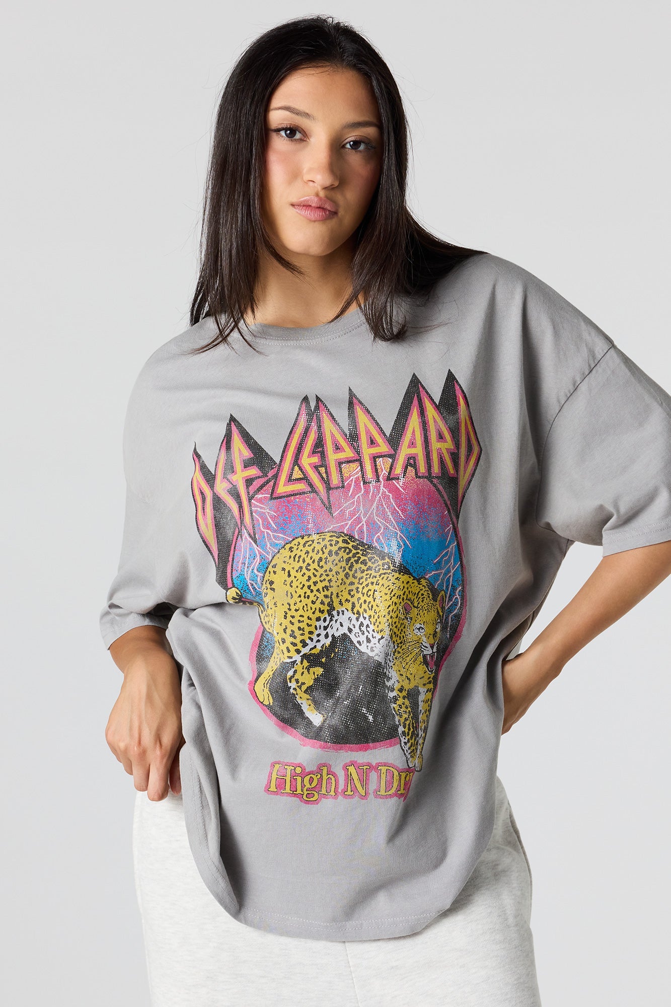 Def Leppard Graphic Washed Oversized T-Shirt