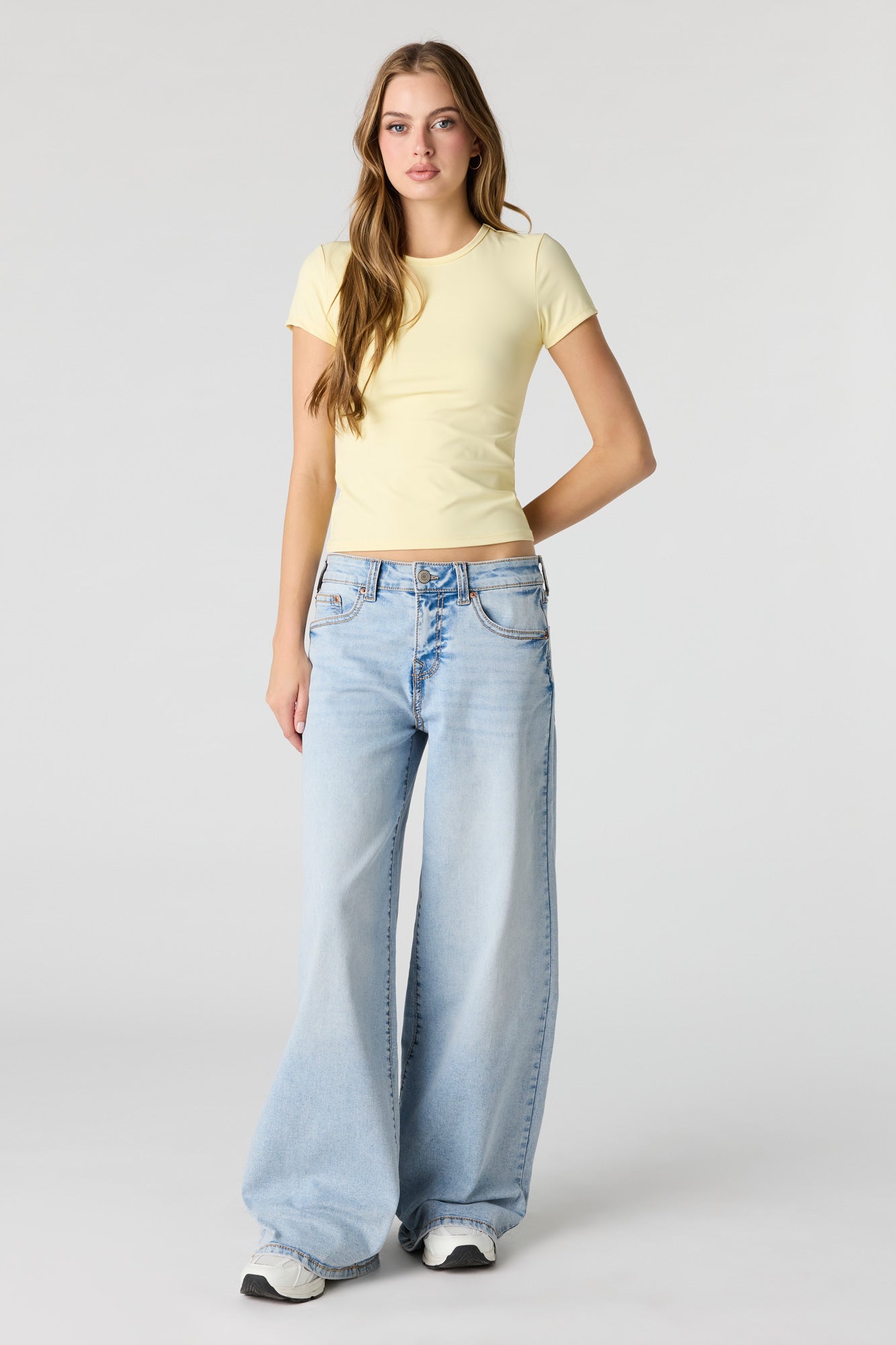 Soho Stretch Low Rise Super Baggy Light Jean