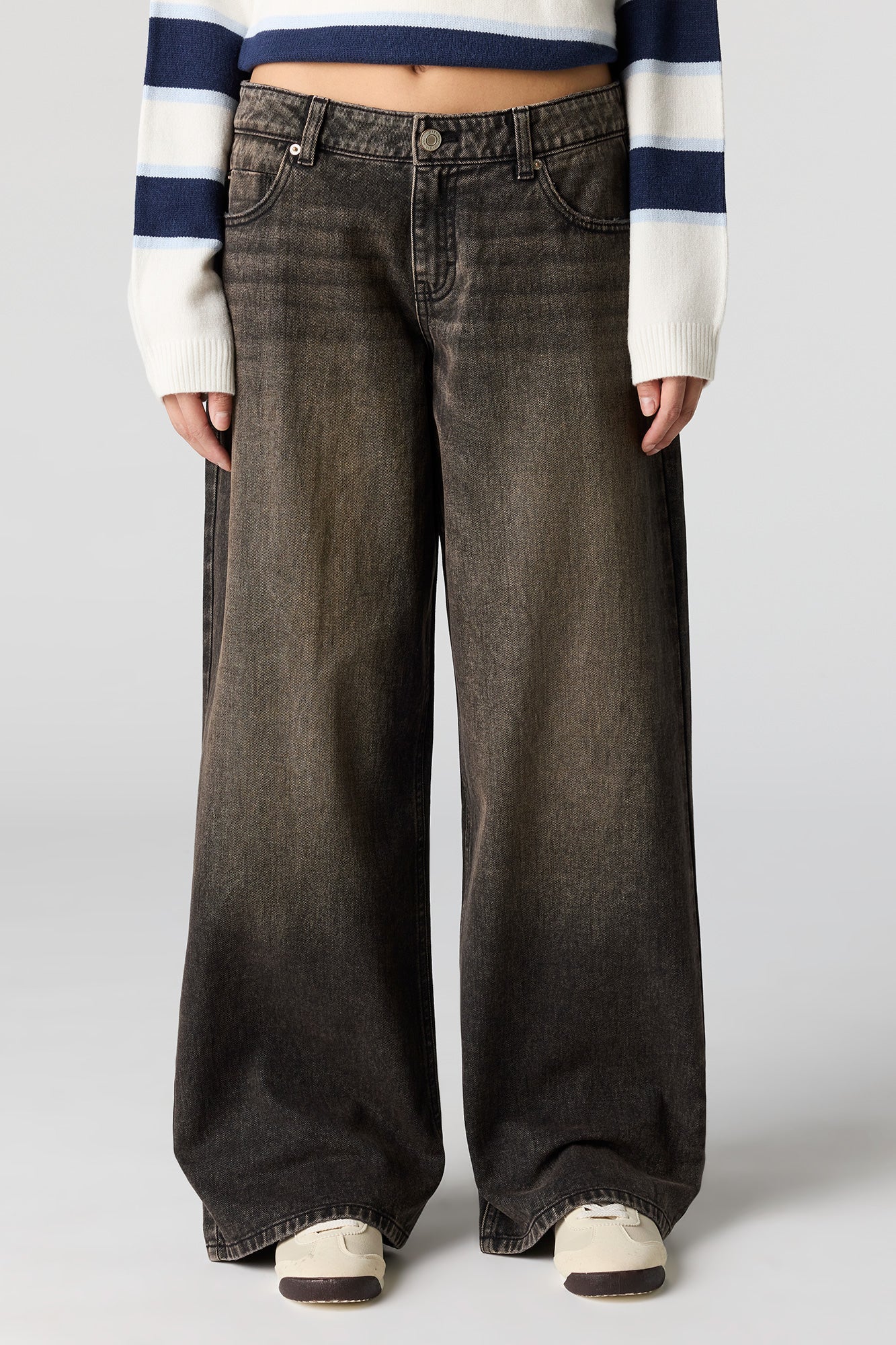 London Low Rise Super Baggy Black Jean