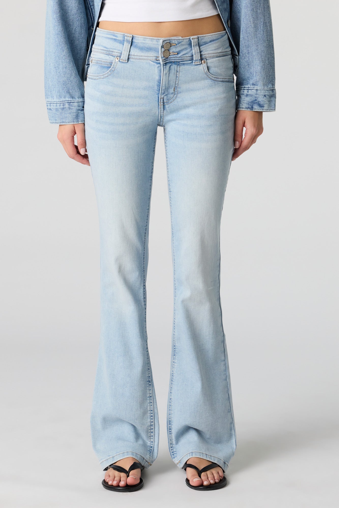 Stretch Low Rise Bootcut Light Jean