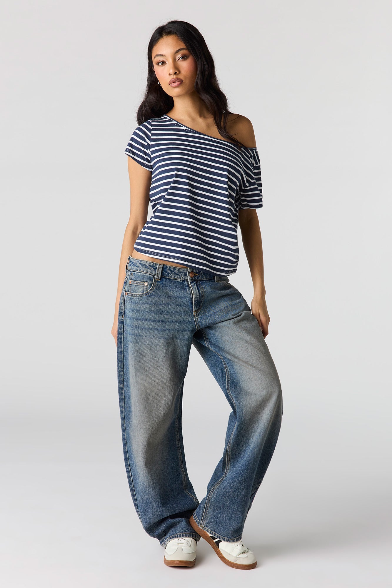 Low Rise Barrel Vintage Dark Jean