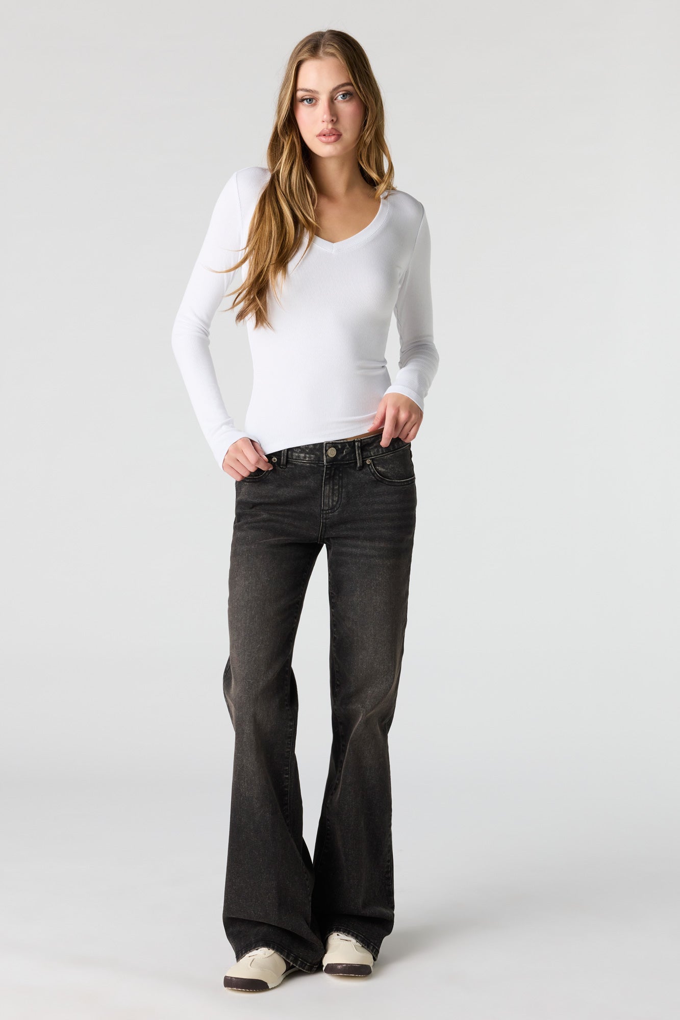 Stretch Low Rise Relaxed Flare Jean