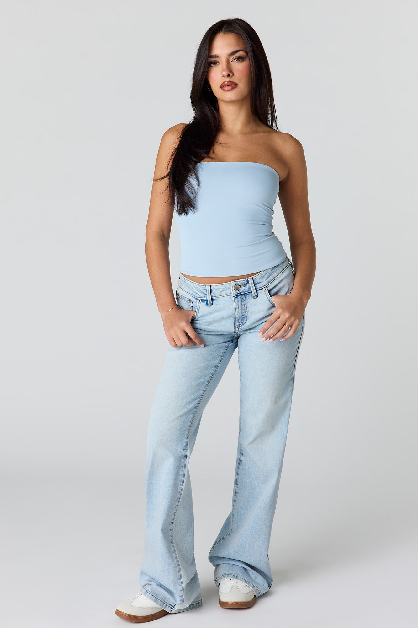 Stretch Low Rise Relaxed Flare Light Jean