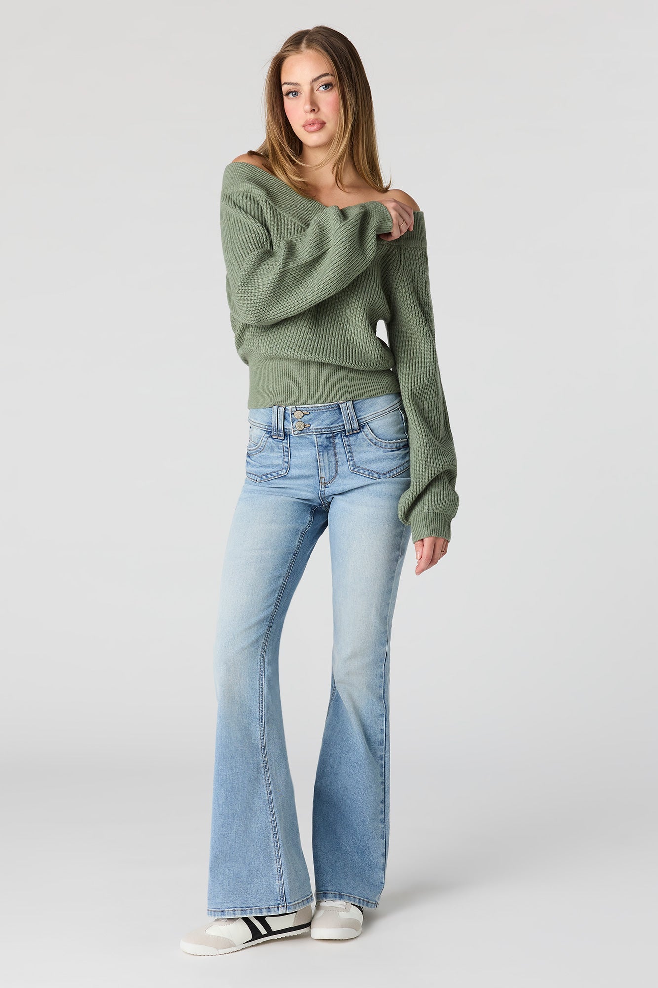 Mid Rise Flare Medium Jean