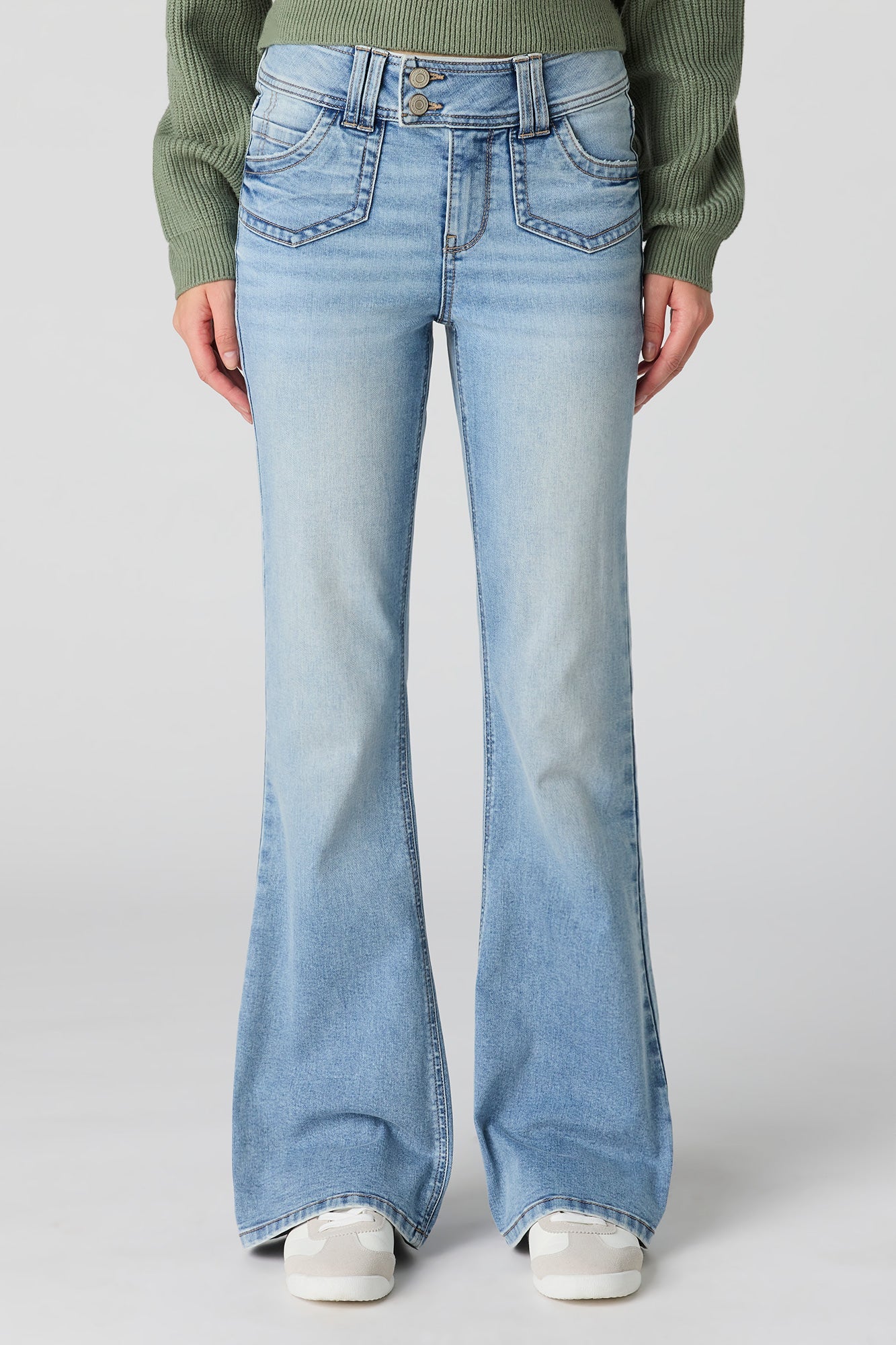 Mid Rise Flare Medium Jean