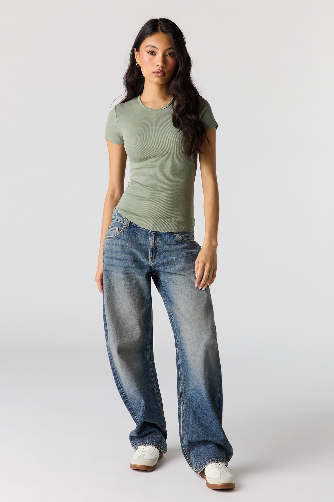 Ribbed Curved Hem T-Shirt