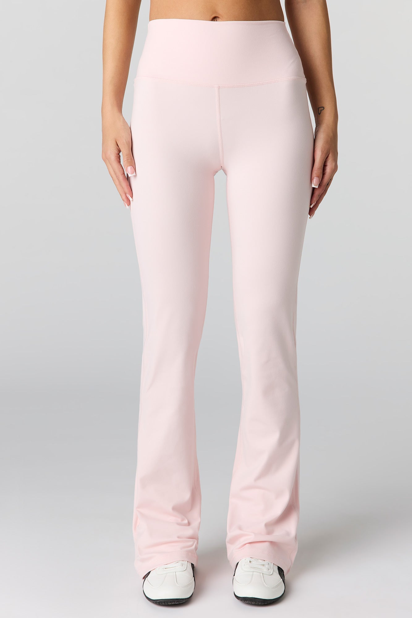 U/A Flare Legging