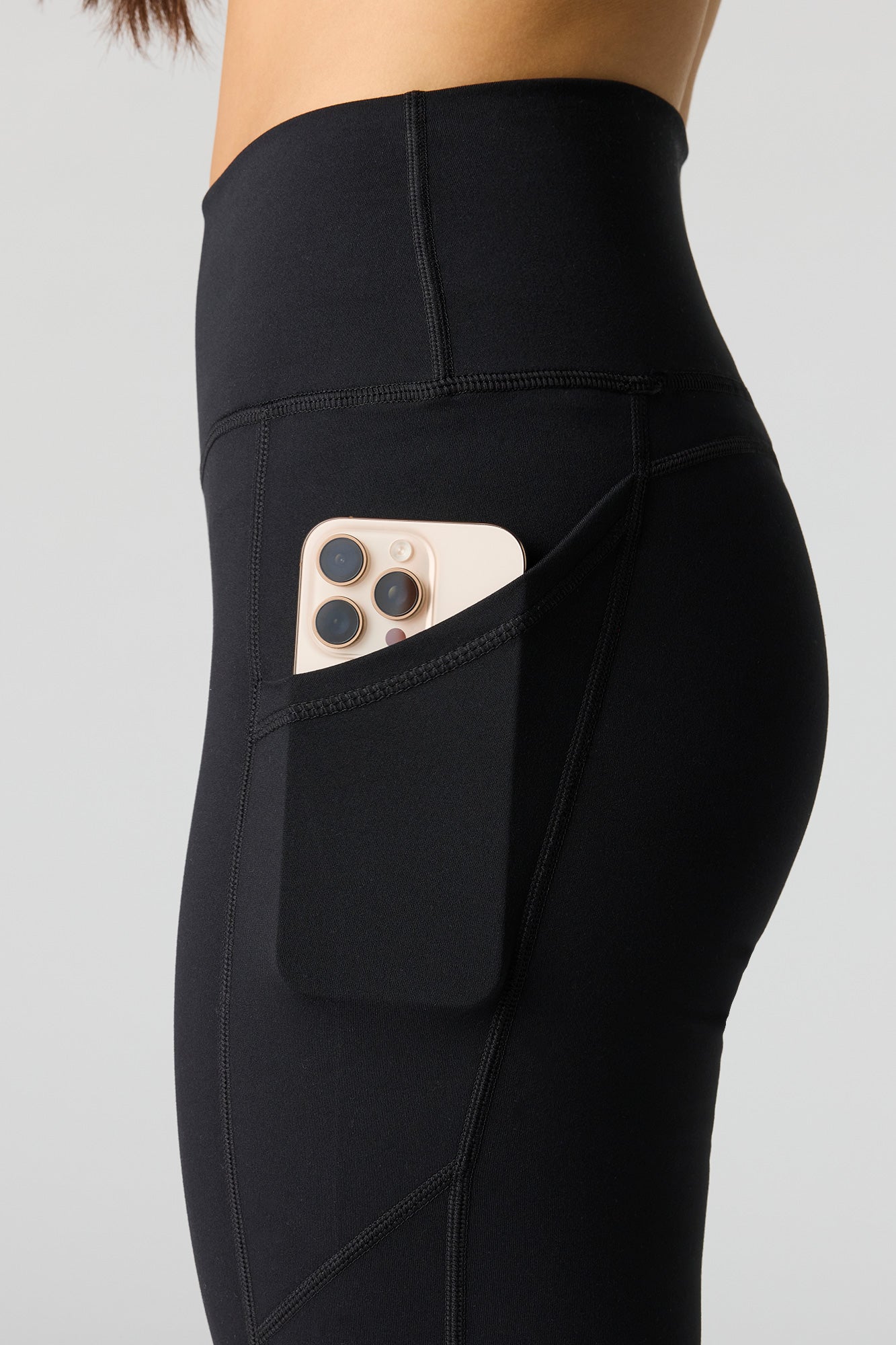 U/A Flare Pant