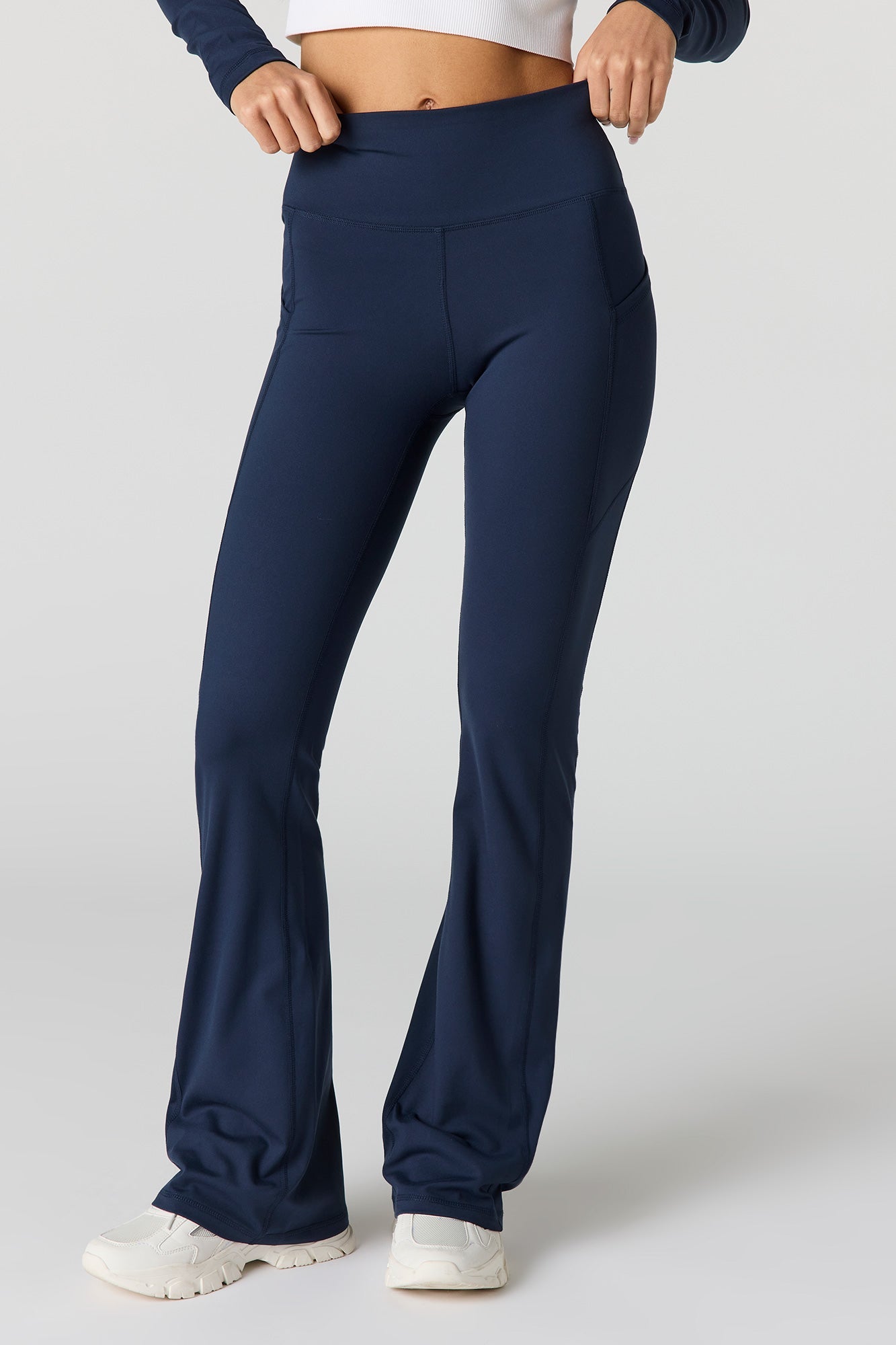 U/A Side Pocket Flare Legging