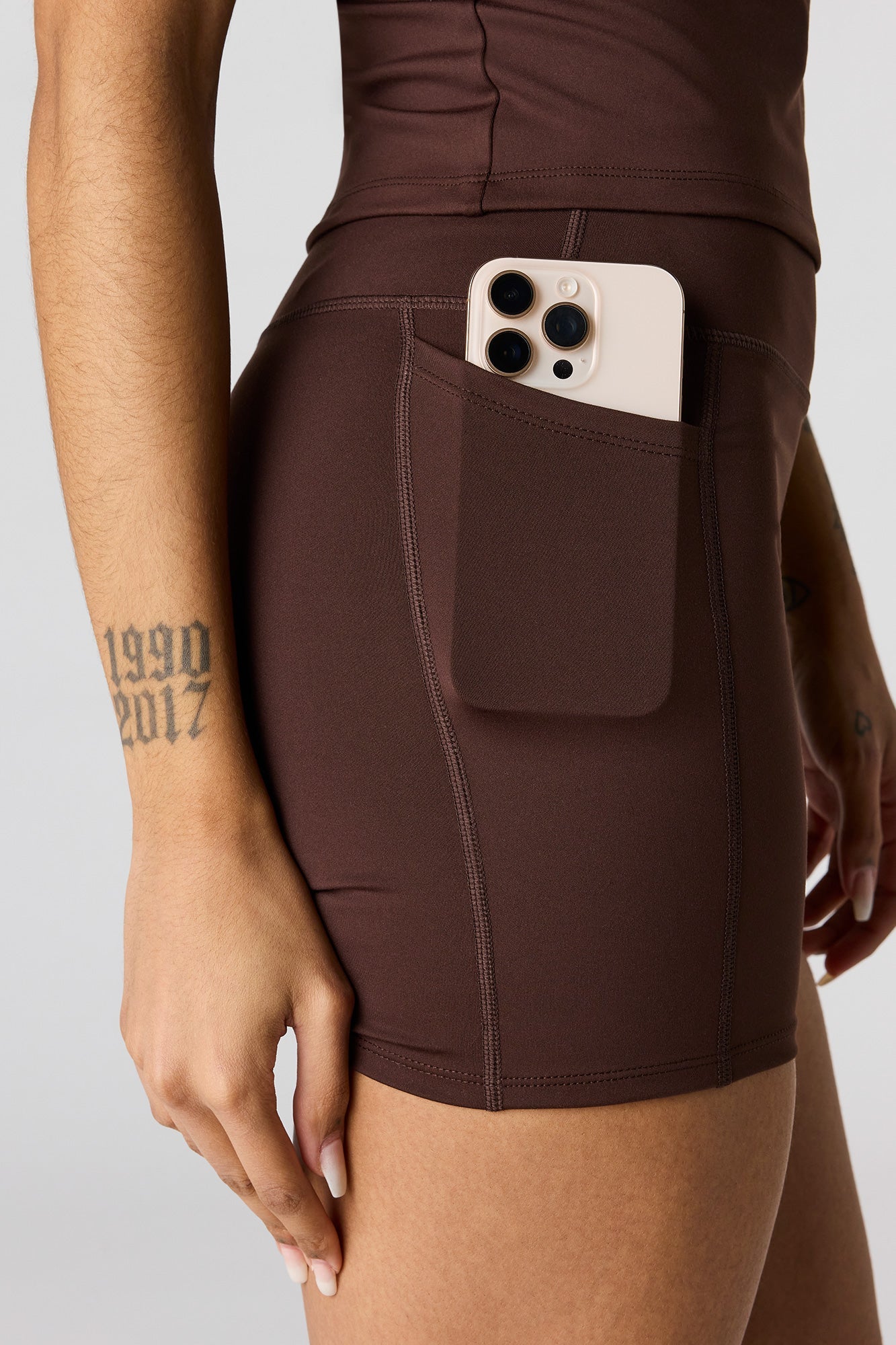U/A Side Pocket Short 4"