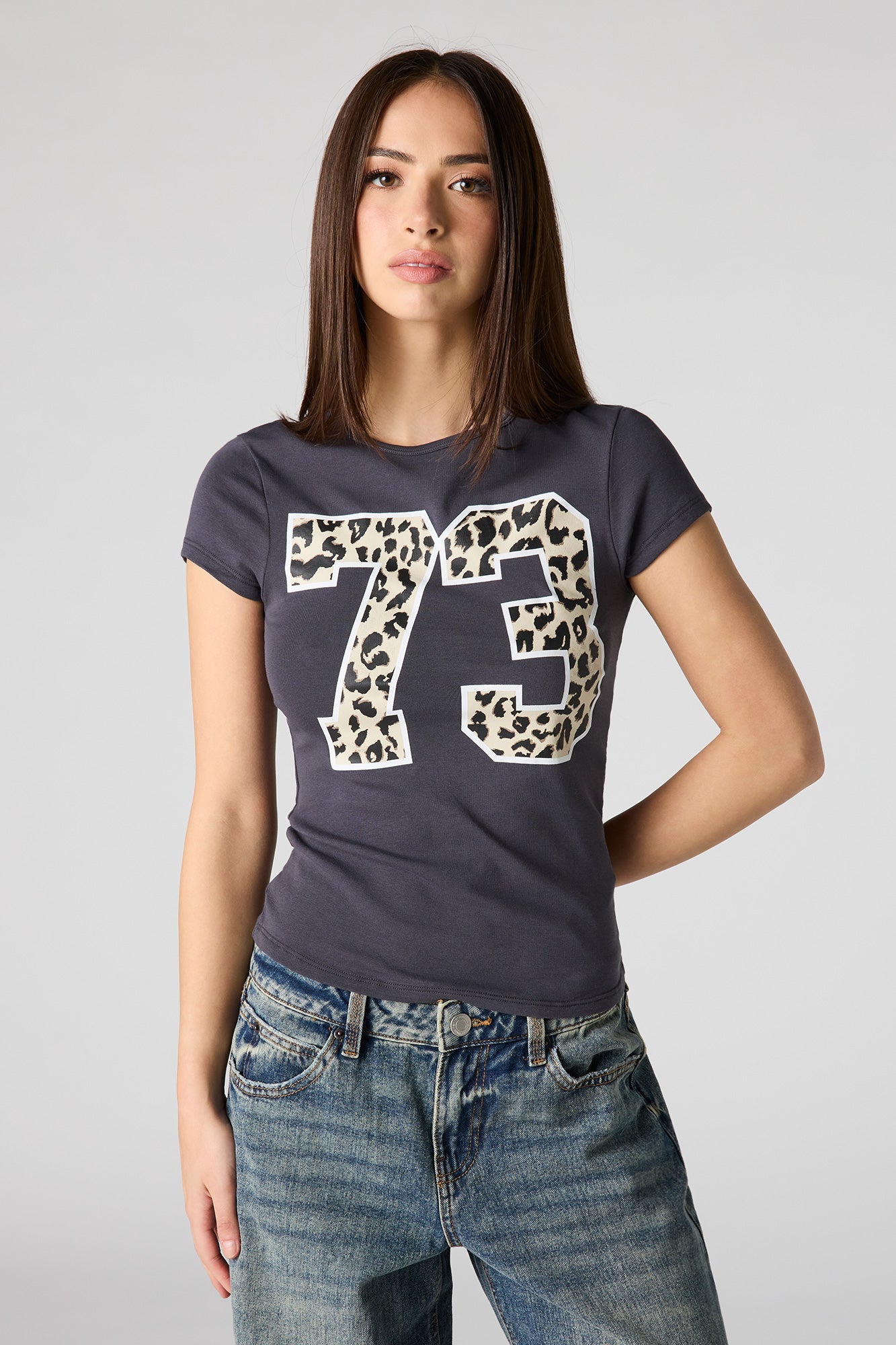 Graphic Ribbed Fitted T-Shirt