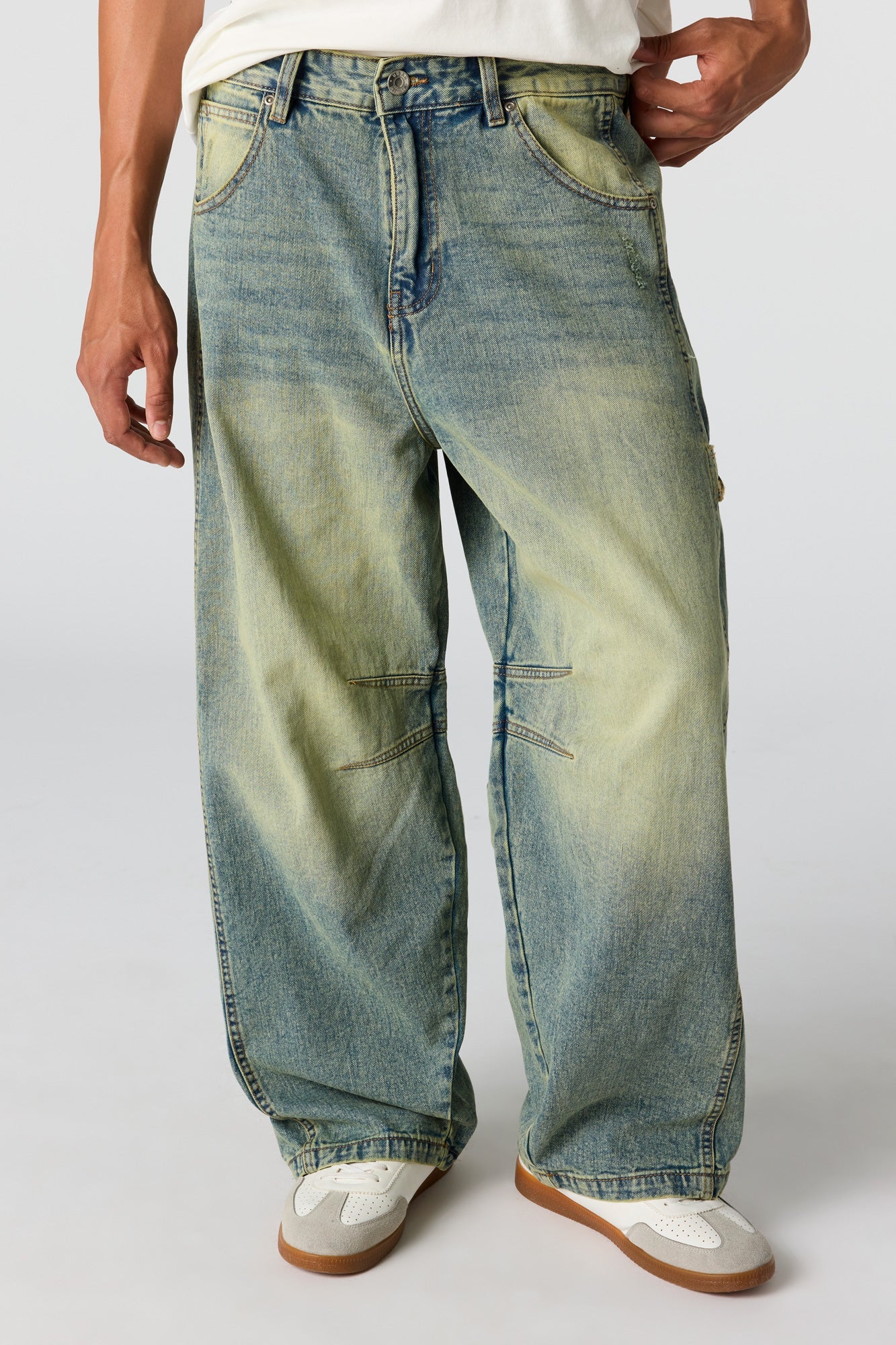 Balloon Leg Carpenter Jean