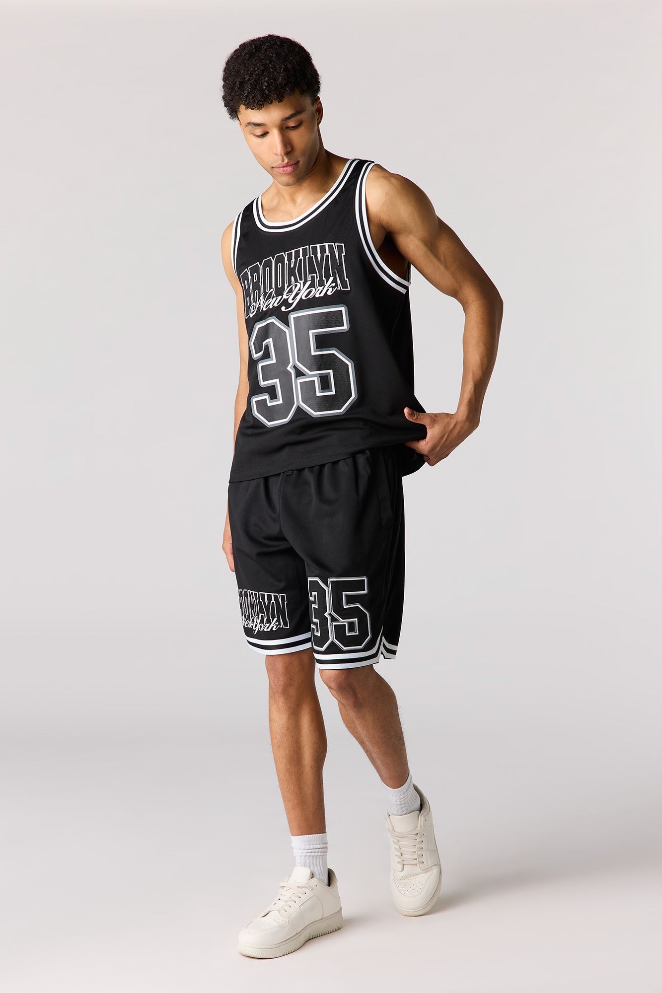 Graphic Mesh Short