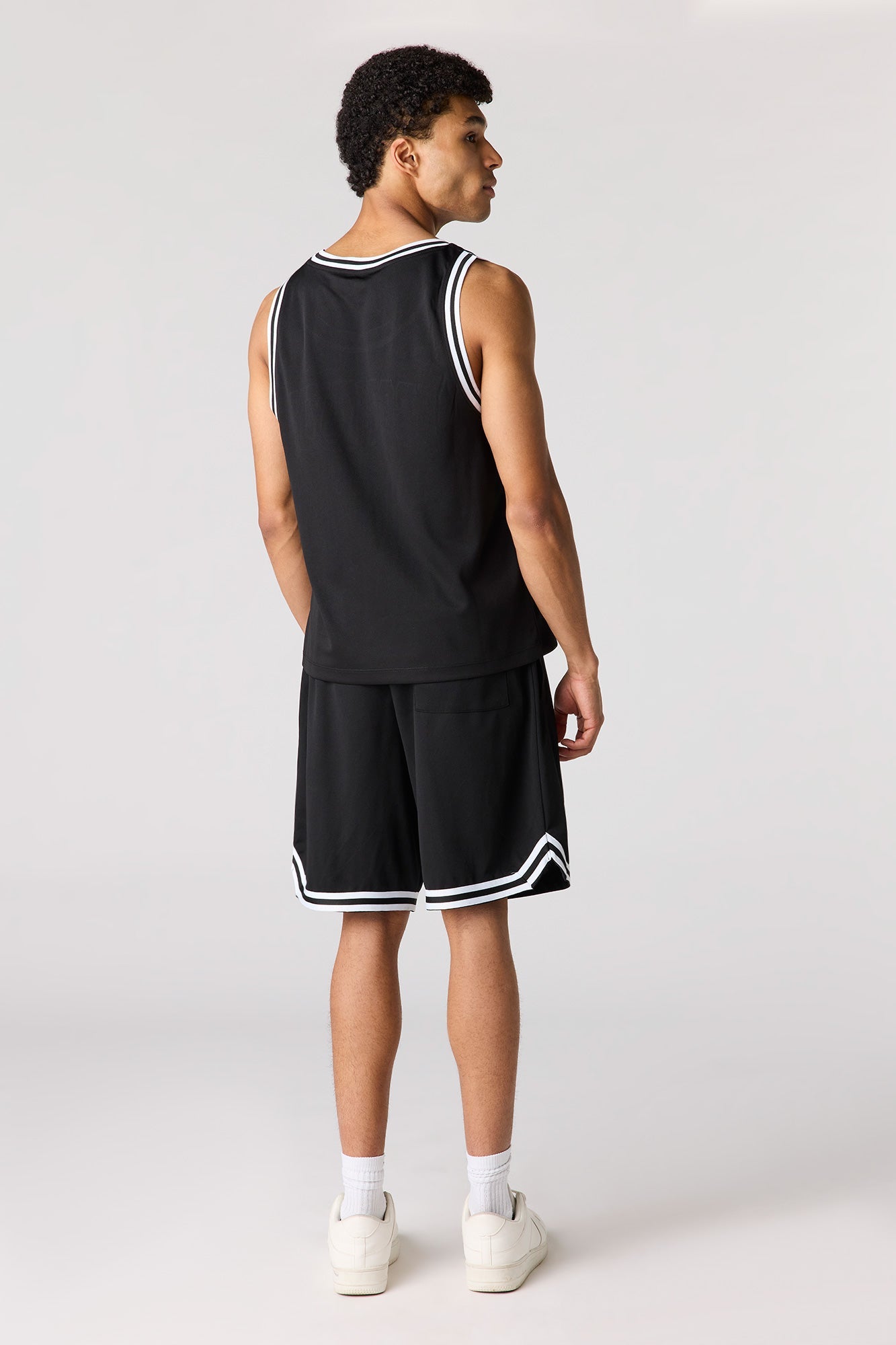 Graphic Mesh Short
