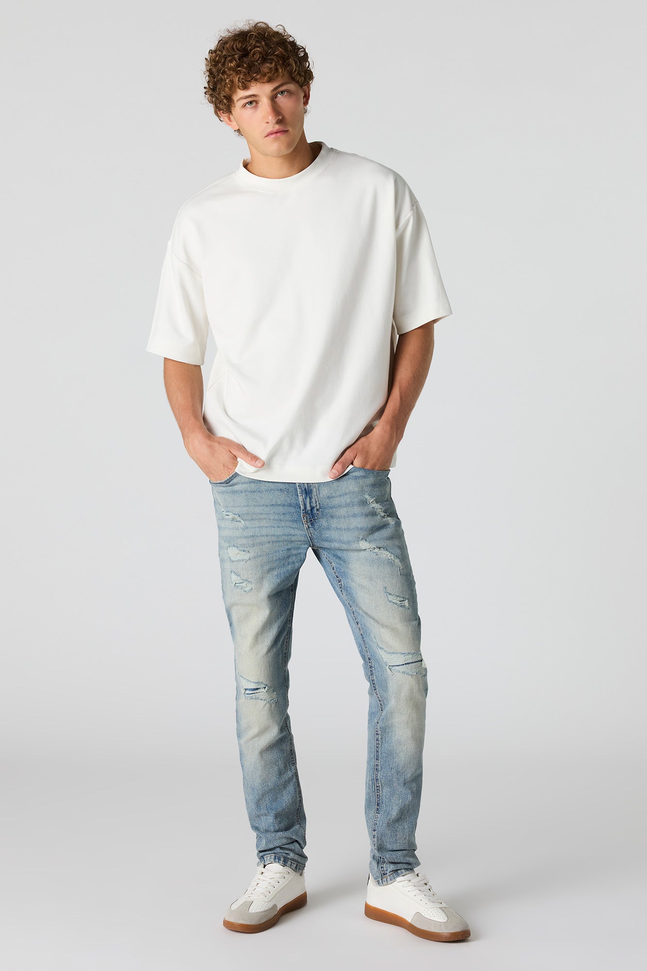 Stretch Ripped Slim Jean