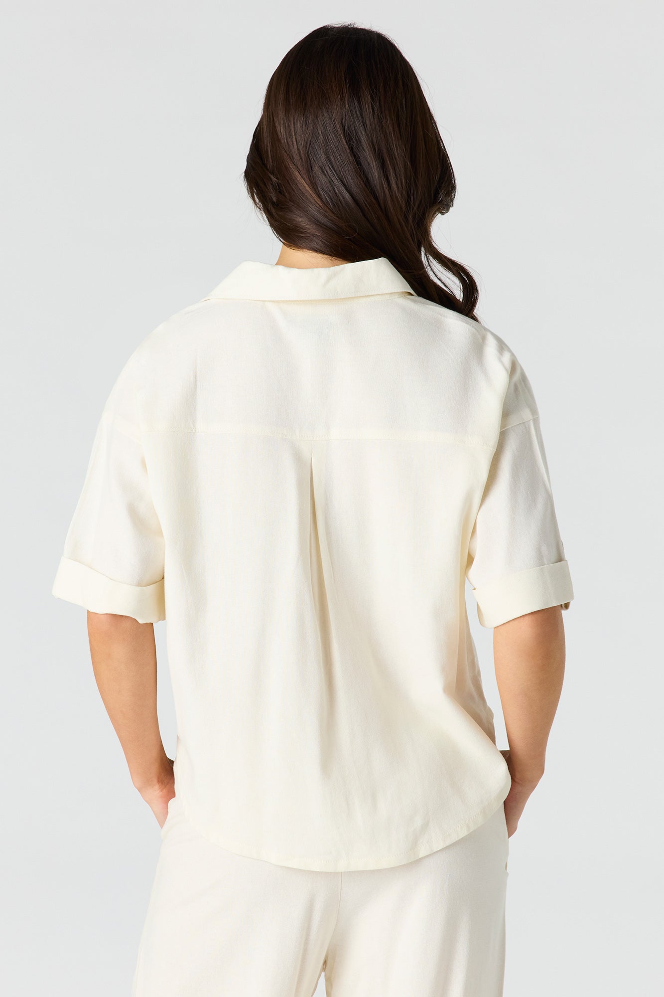 Linen-Blend Button-Up Collared Crop Top