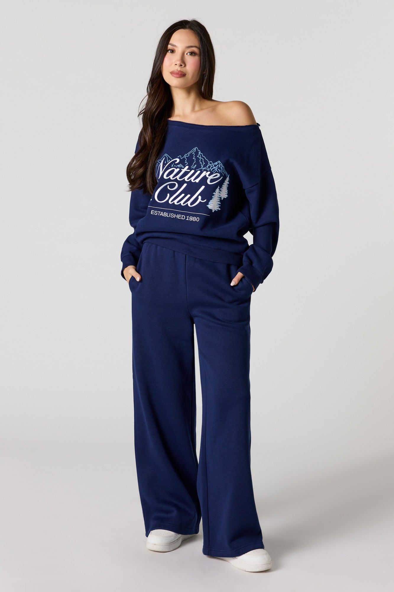 Nature Embroidered Off Shoulder Fleece Sweatshirt