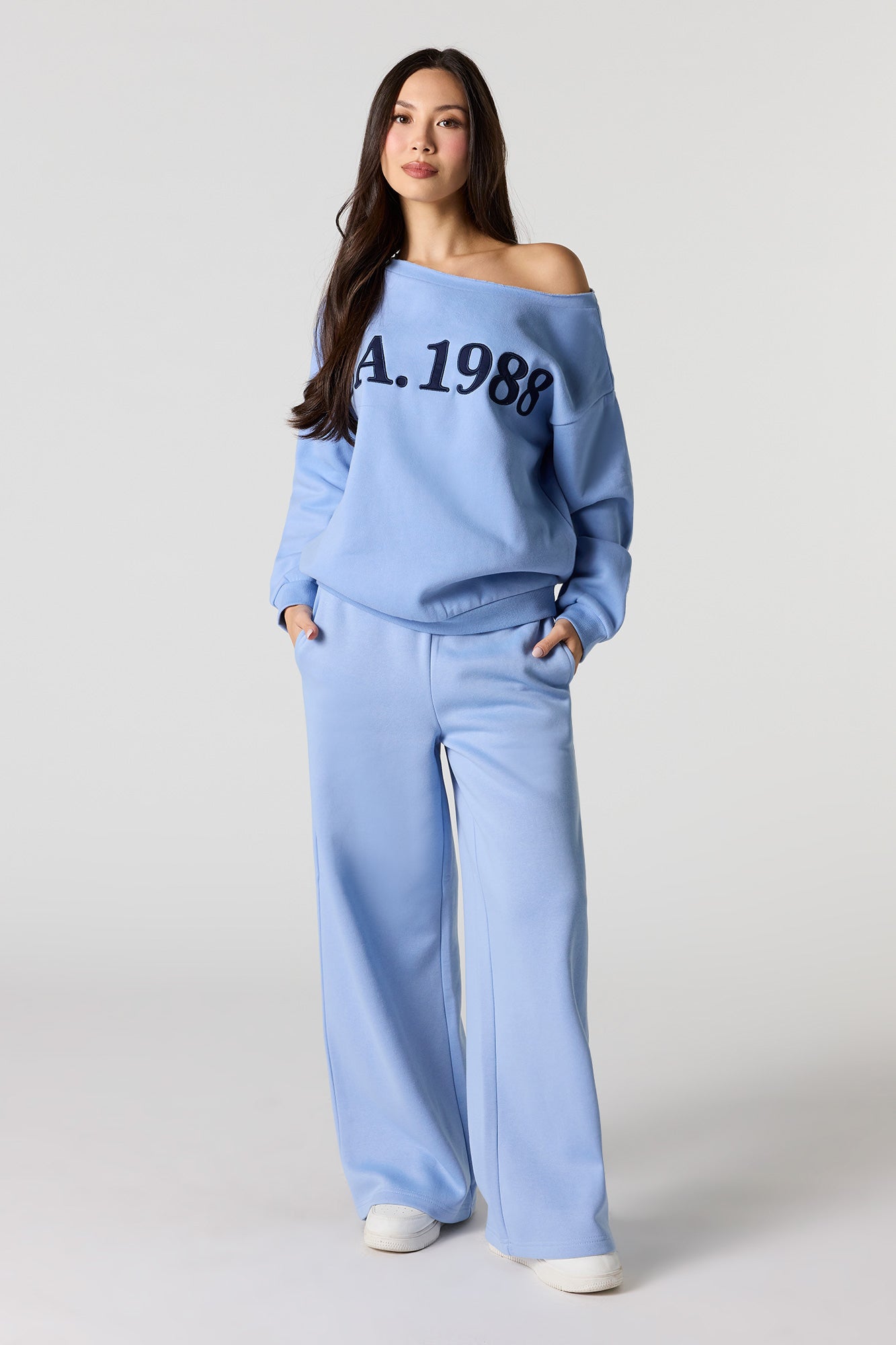 Wide Leg Fleece Sweatpant