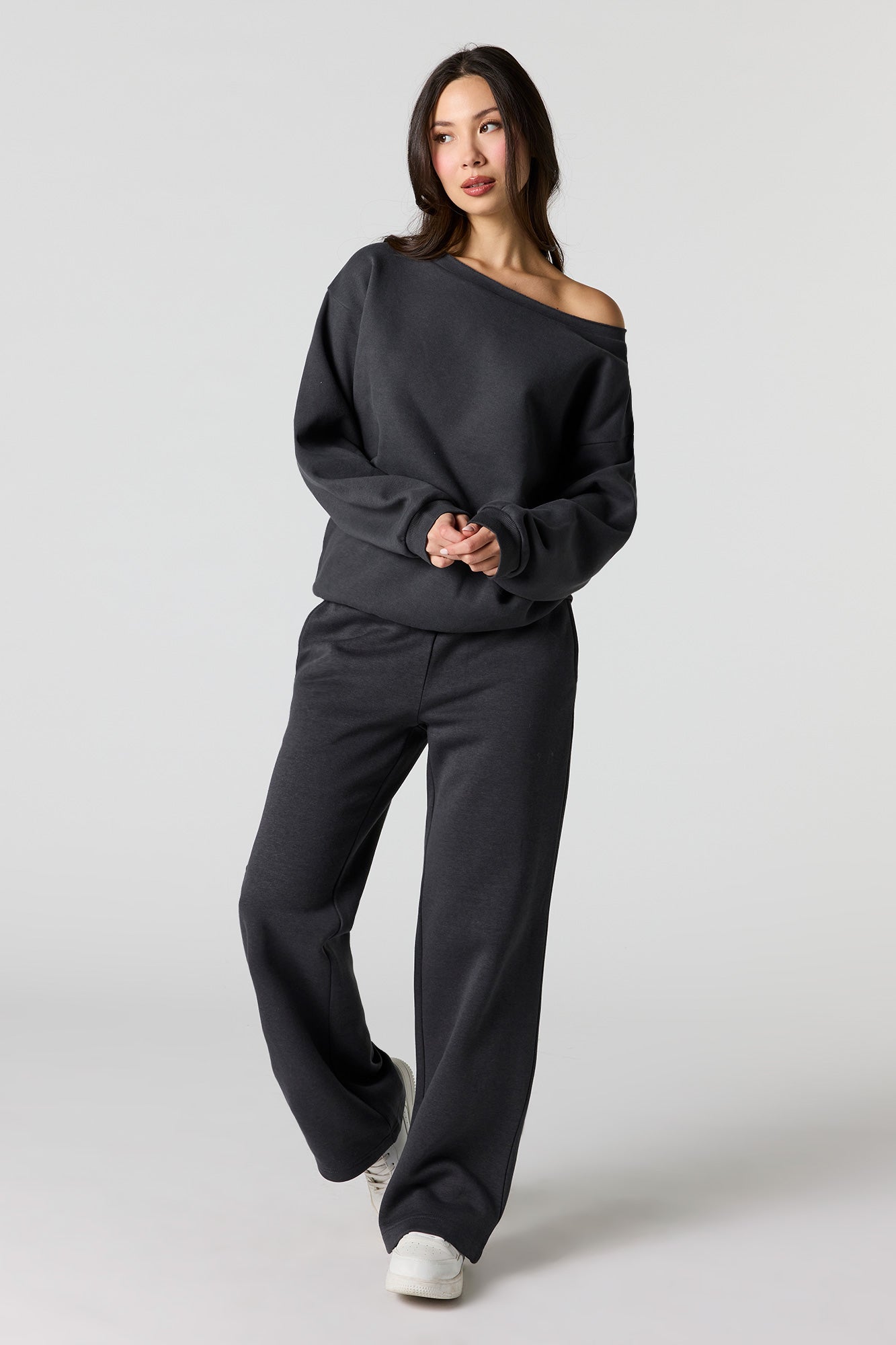 Straight Leg Fleece Sweatpant