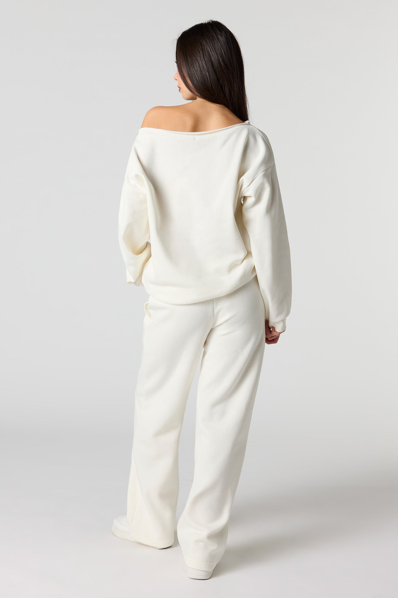 Straight Leg Fleece Sweatpant