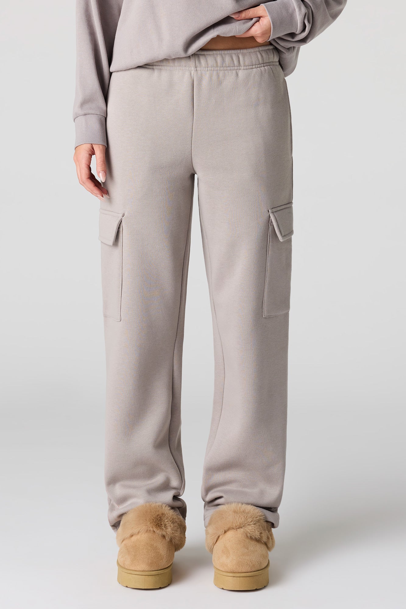 Solid Fleece Cargo Sweatpant