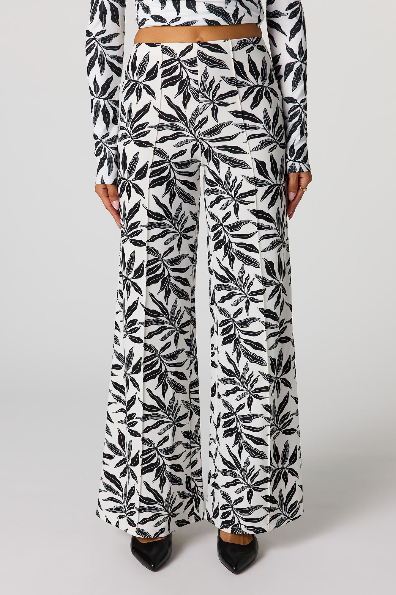 High Rise Exposed Seam Wide Leg Pant
