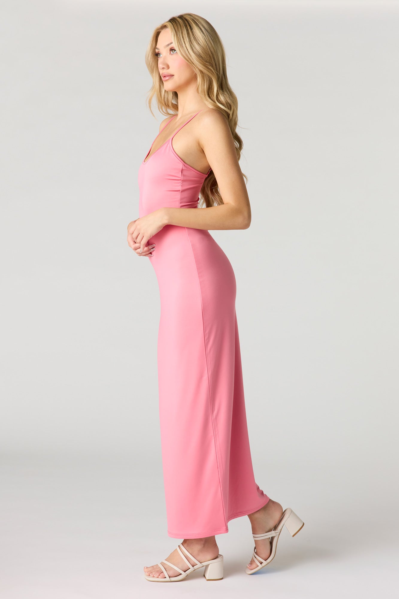 Contour Scoop Neck Maxi Dress