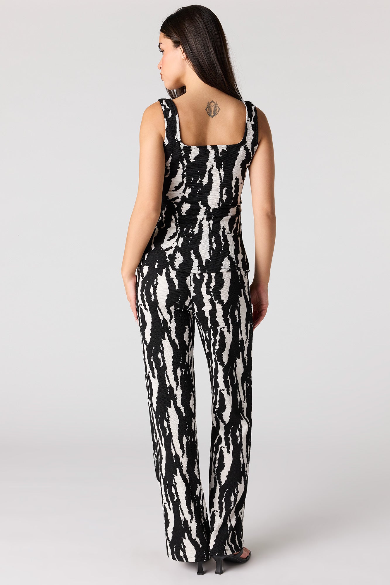 Textured Wide Leg Pant
