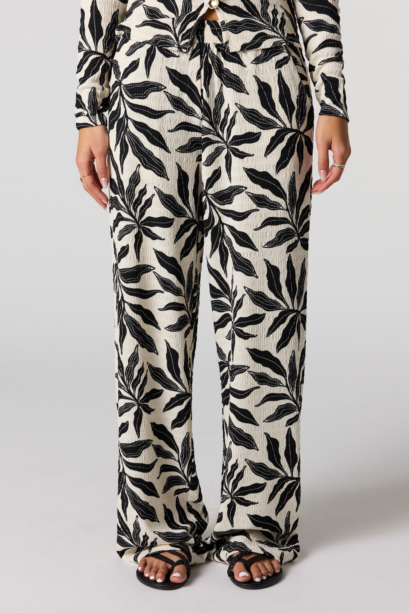 Textured Wide Leg Pant