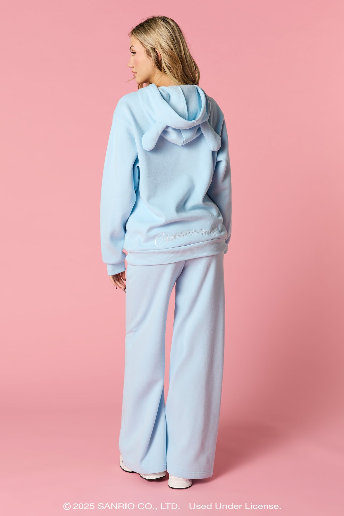 Cinnamoroll™ Graphic Fleece Wide Leg Sweatpant