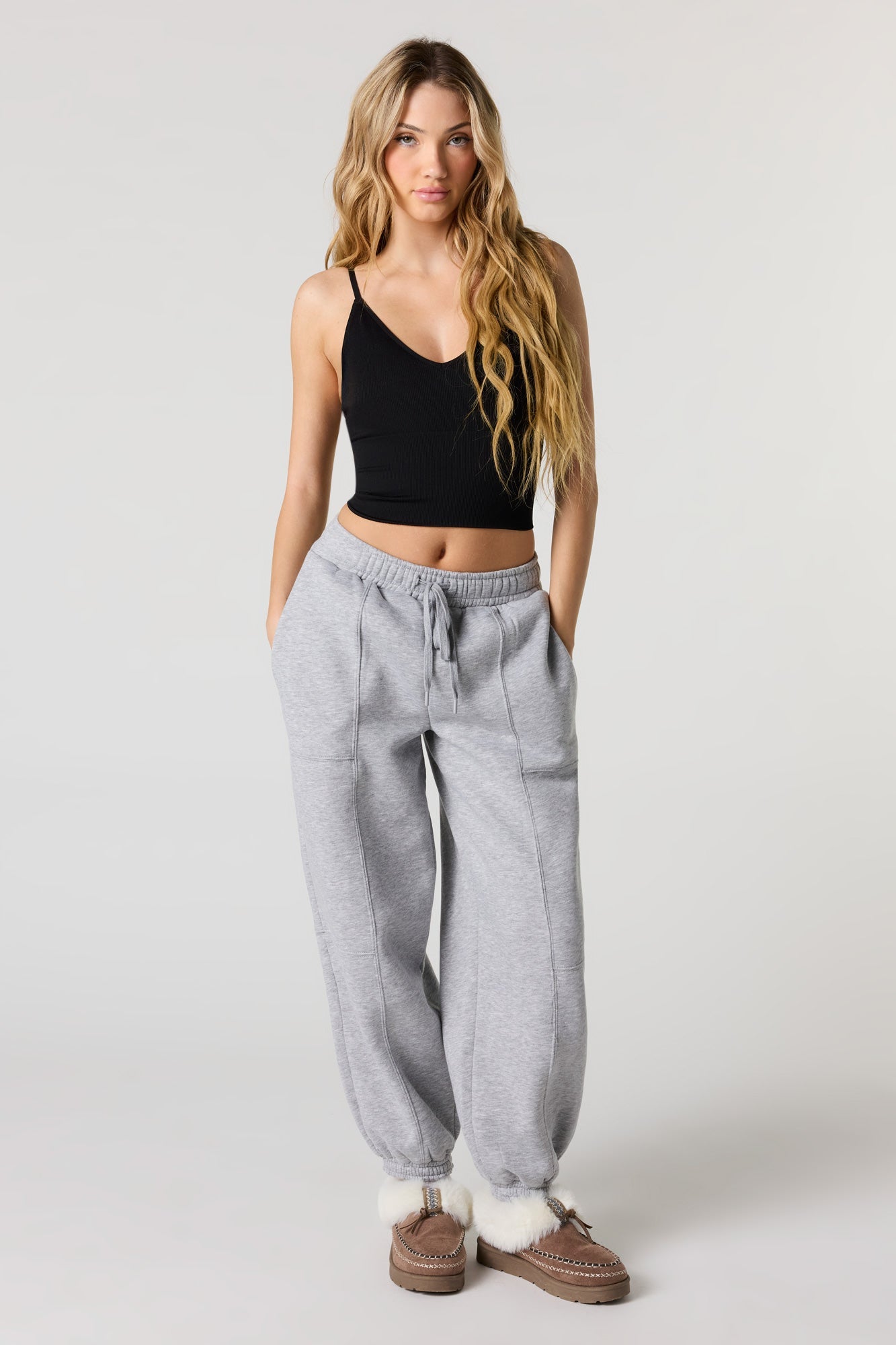 Seamless Ribbed V-Neck Cami with Built-In Cups
