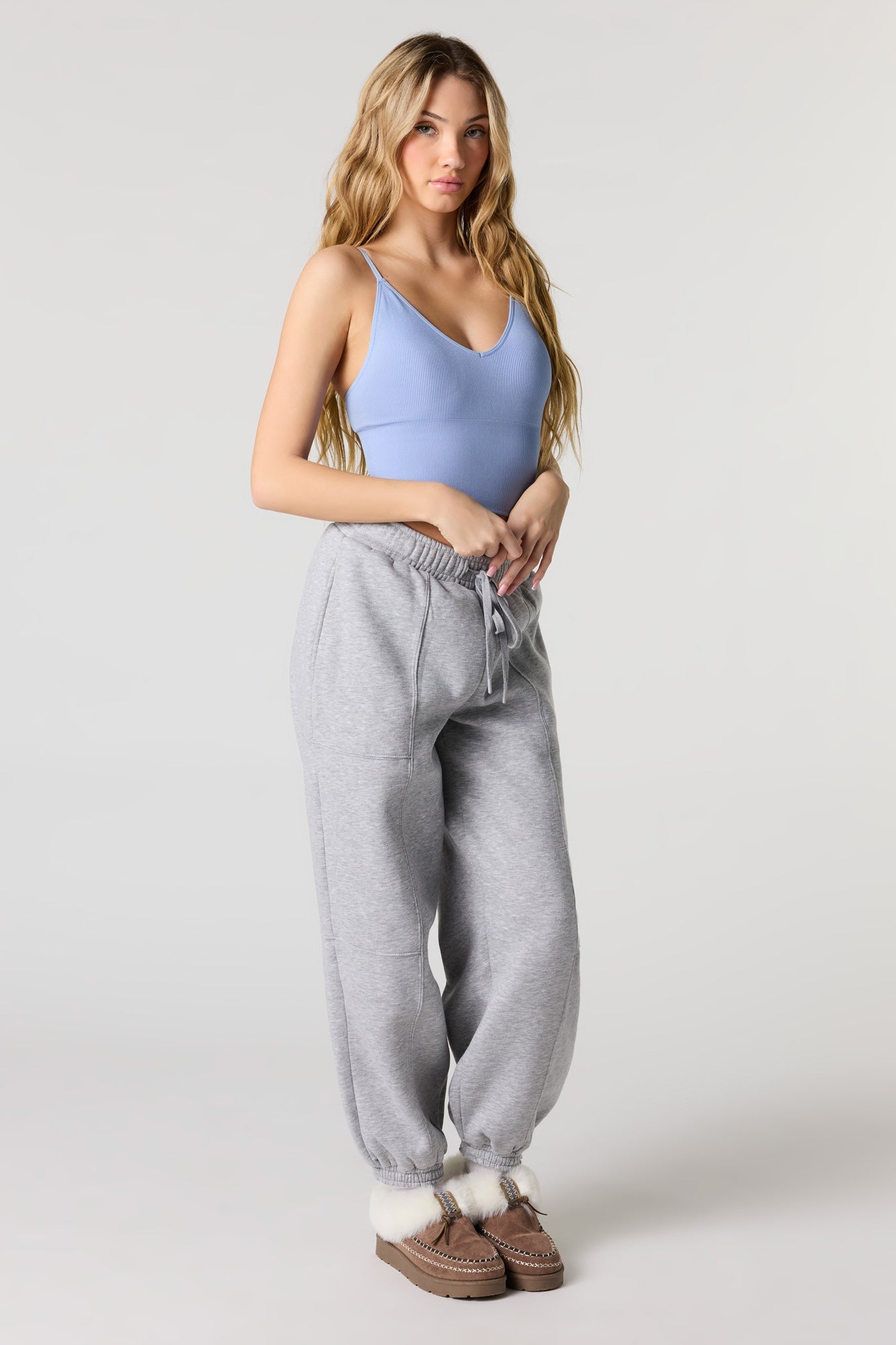 Seamless Ribbed V-Neck Cami with Built-In Cups