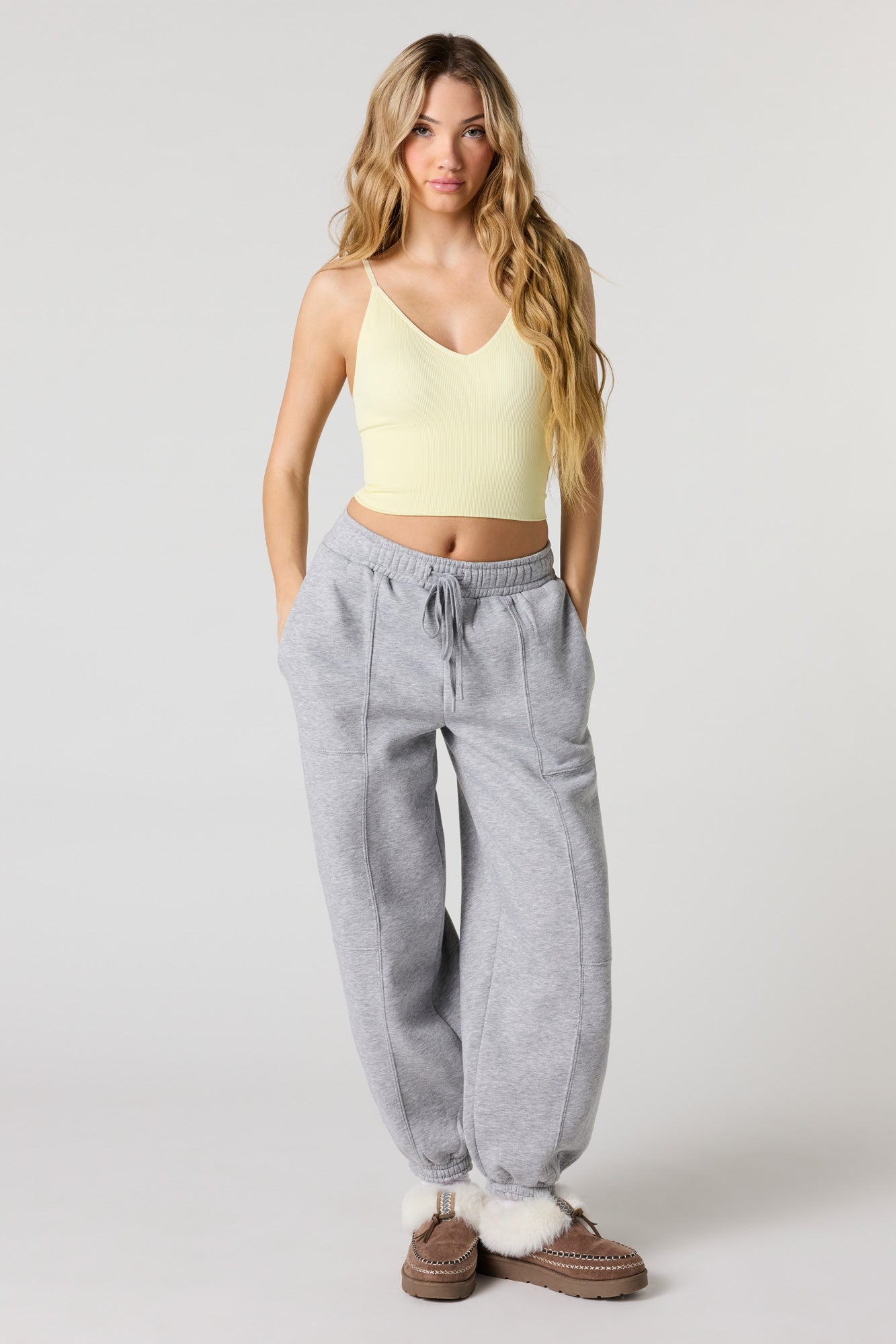 Seamless Ribbed V-Neck Cami with Built-In Cups