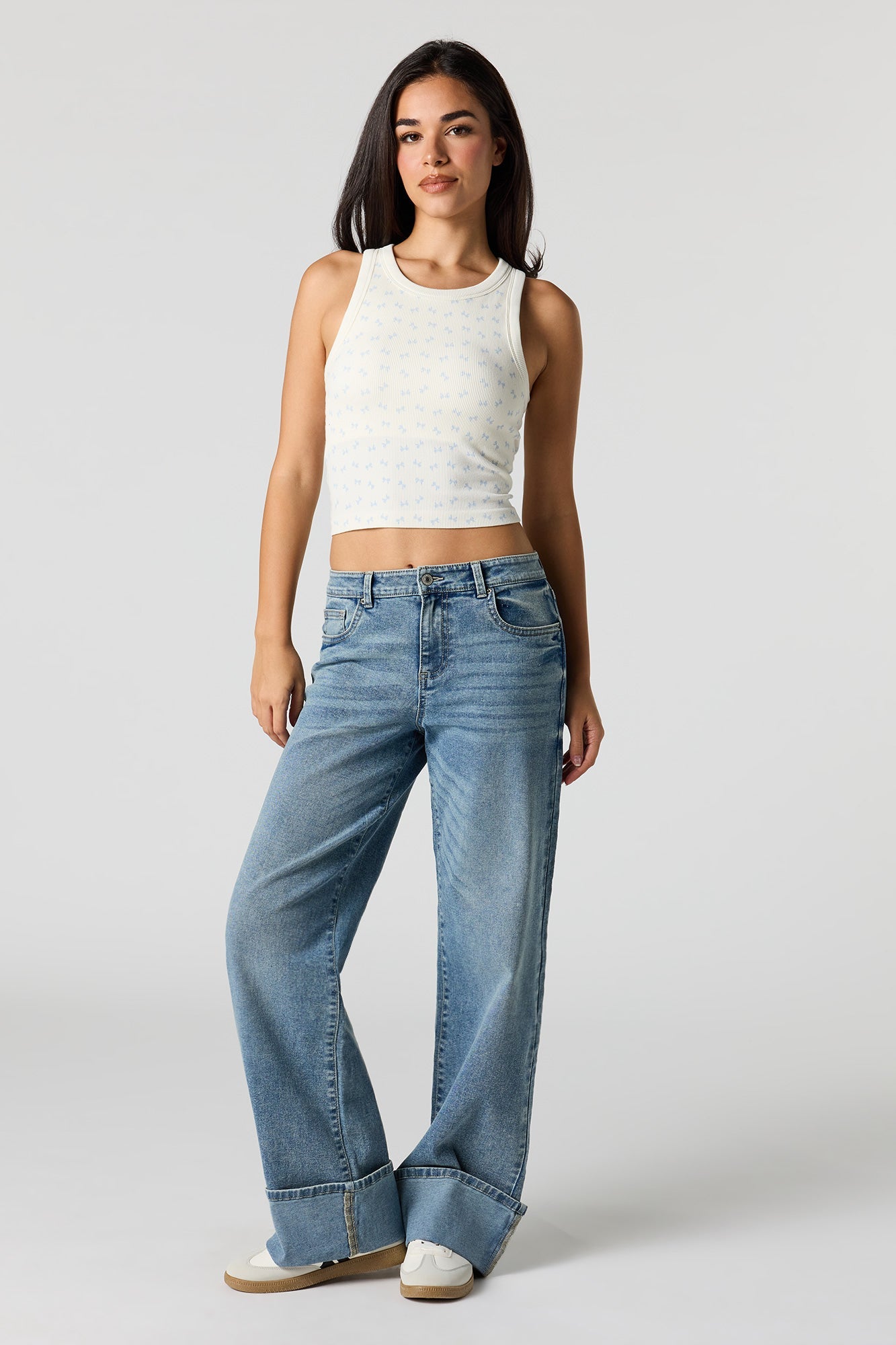 Seamless Ribbed Crew Neck Tank with Built-In Cups