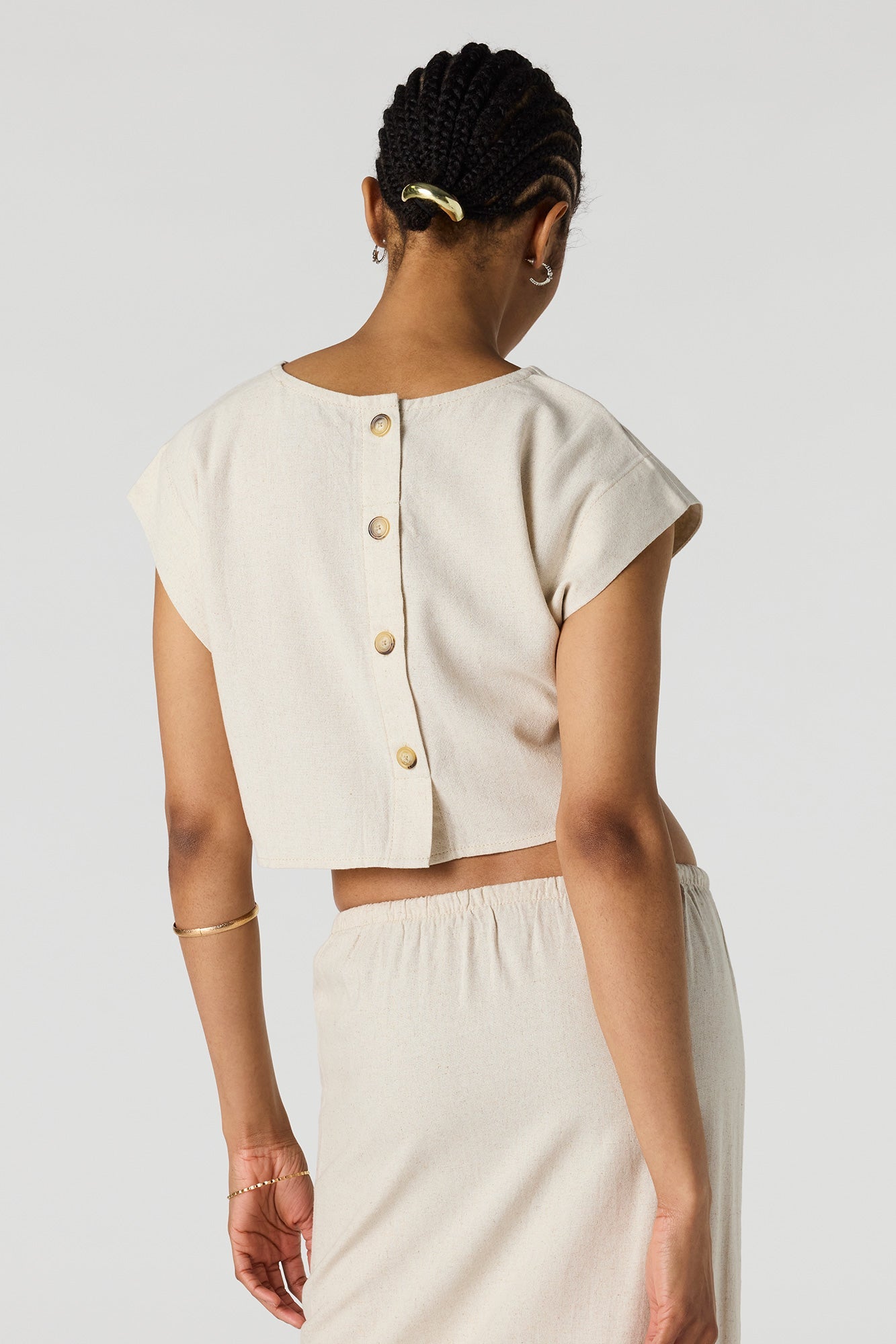 Linen-Blend Cropped Button-Up Back Top