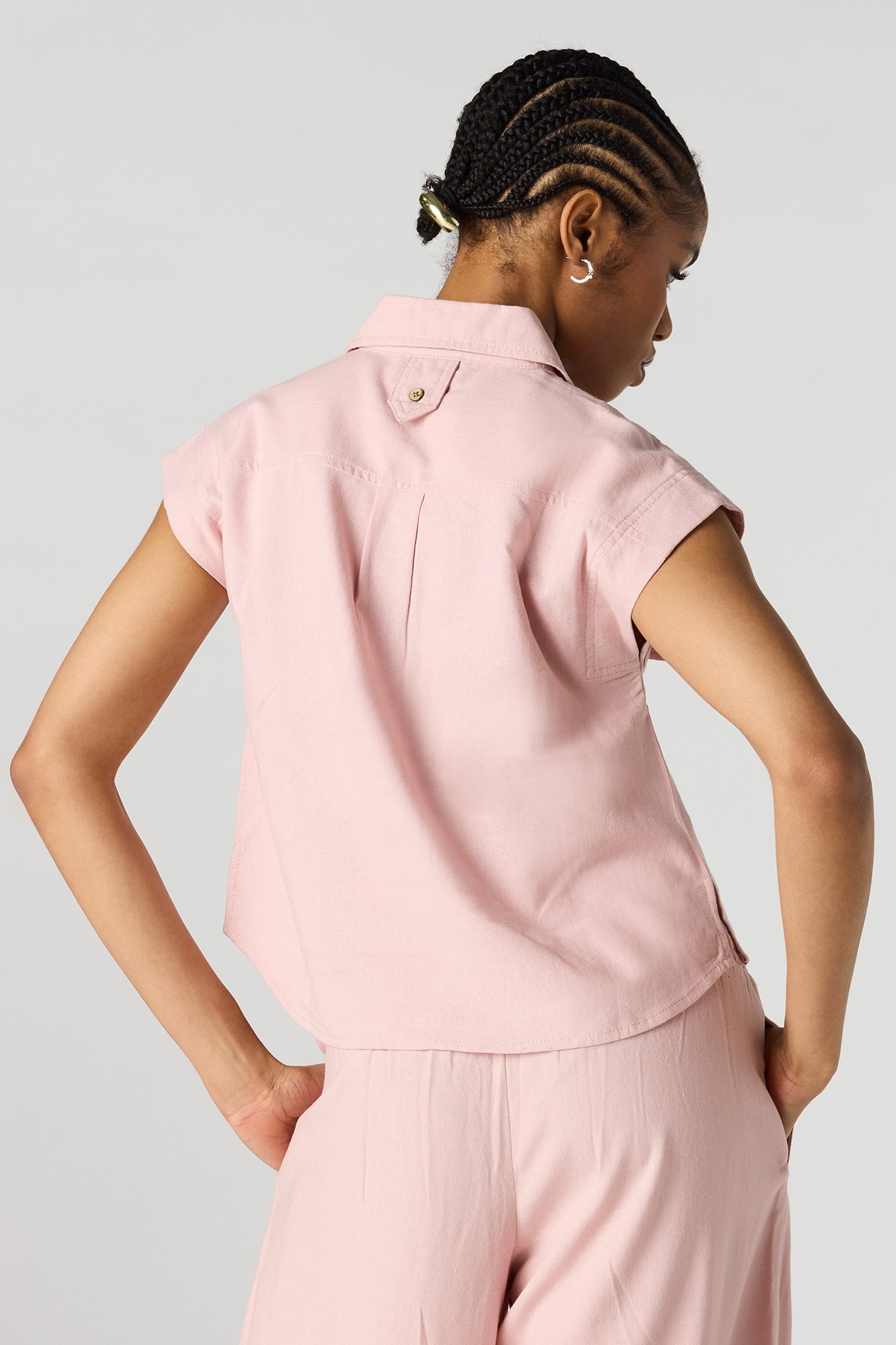Linen-Blend Button-Up Collared Top