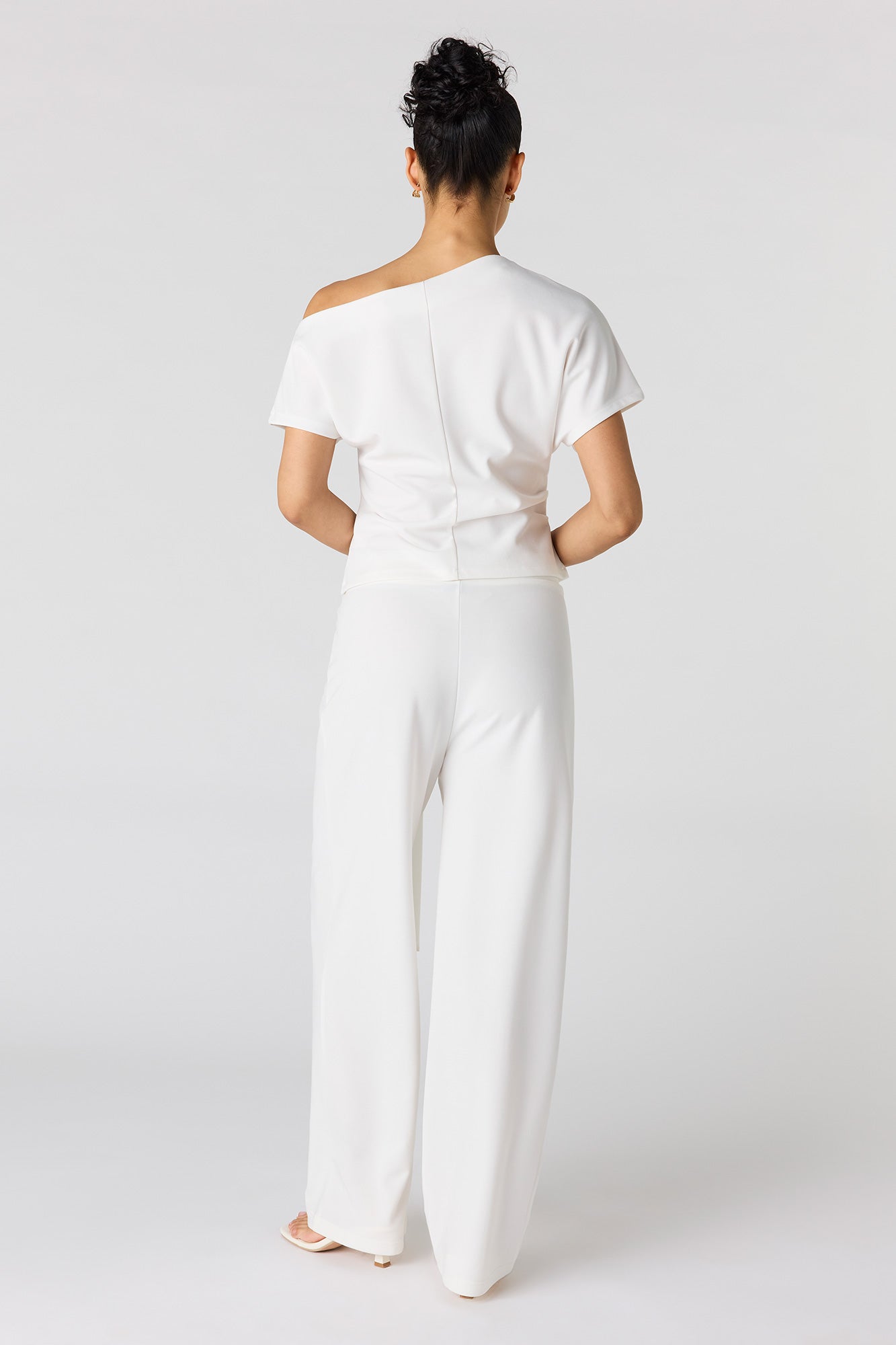 Belted Pleated Wide Leg Pant